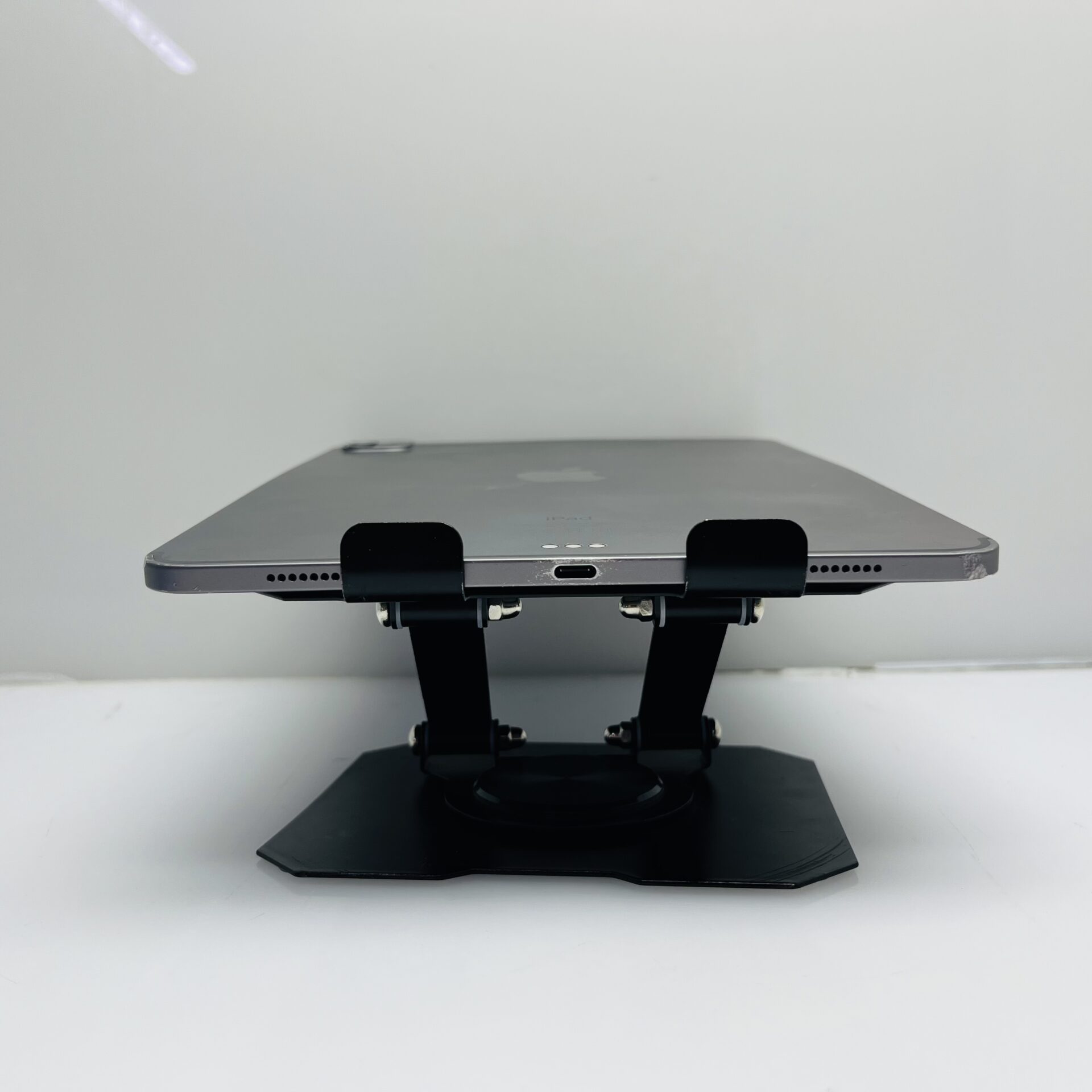 Apple iPad Pro 11″ 2nd Gen (WiFi/Cellular) 256GB Space Gray (Grade B) - Small Dead Pixels - Image 9