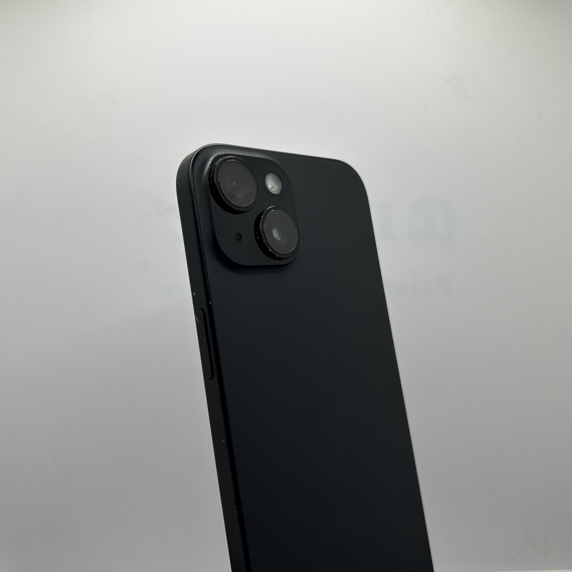 Apple iPhone 15 128GB Black - (Grade B) - Image 11