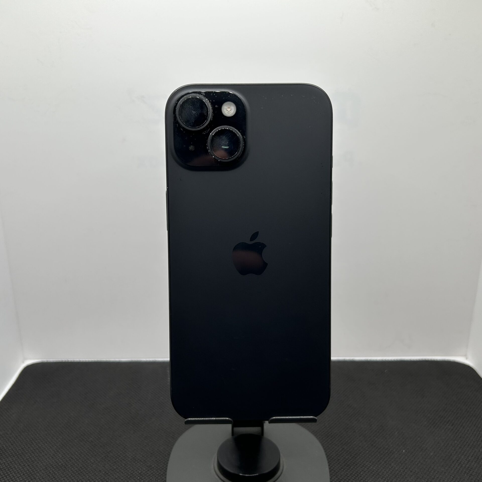 Apple iPhone 15 128GB Black - (Grade B) - Image 9