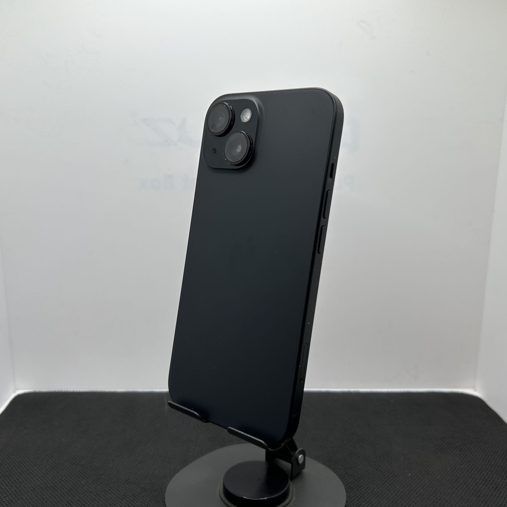 Apple iPhone 15 128GB Black - (Grade B) - Image 10