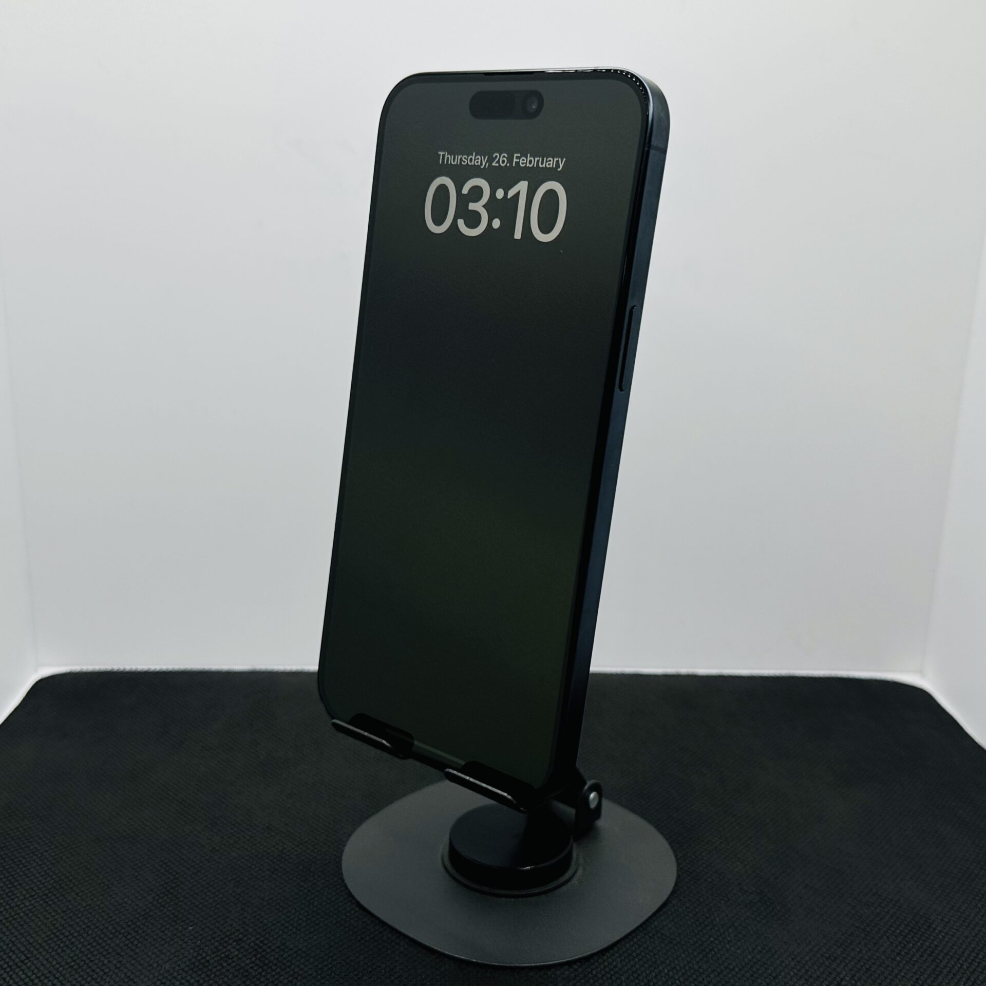 Apple iPhone 15 Pro Max 1TB Blue Titanium - (Grade B) - Image 3