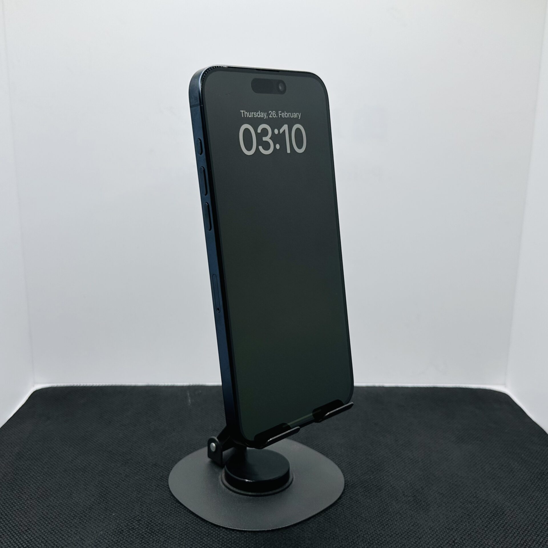 Apple iPhone 15 Pro Max 1TB Blue Titanium - (Grade B) - Image 2