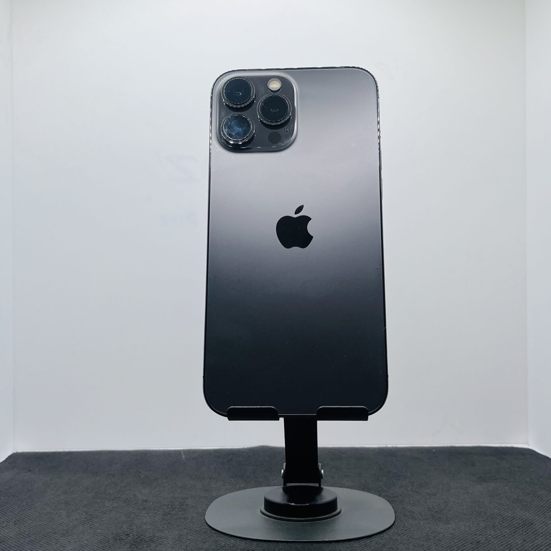 Apple iPhone 13 Pro Max 128GB Graphite - (Grade B) - Image 9