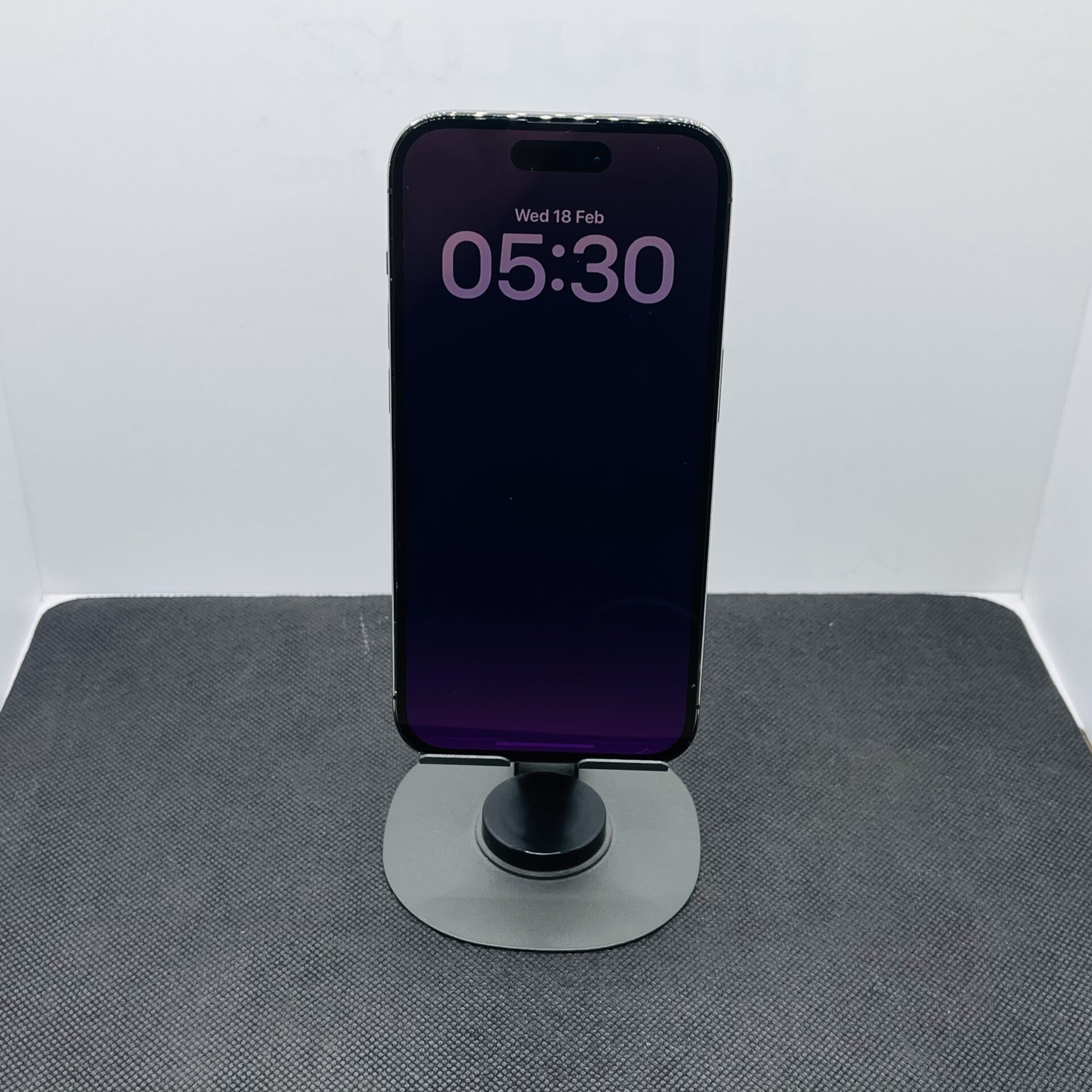 Apple iPhone 14 Pro 128GB Deep Purple - (Grade B) eSIM Only - Image 3