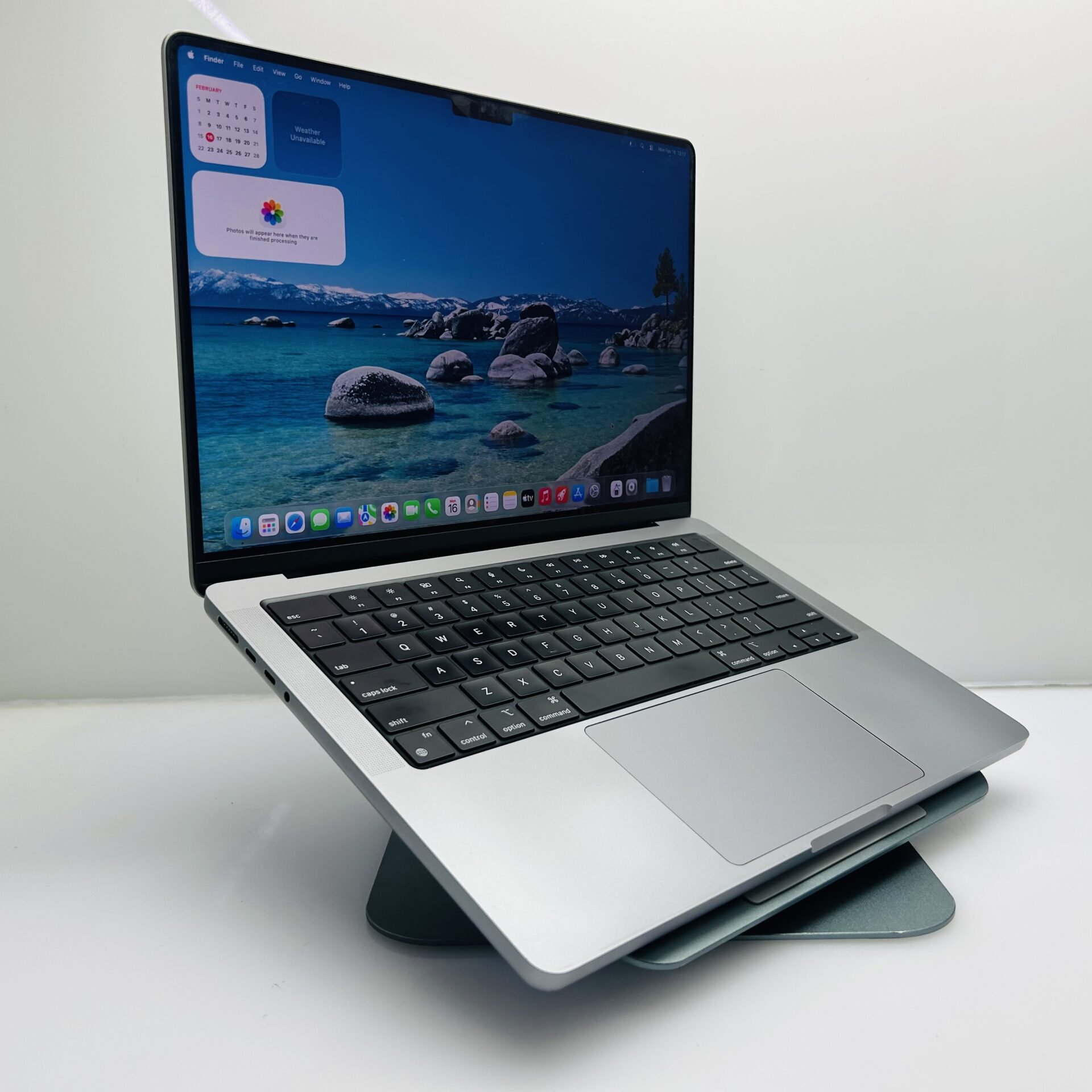 Apple Macbook Pro “M1 Pro” 14-Inch 8 CPU/14 GPU (2021) 16GB RAM 512GB SSD Space Gray – (Grade B) - Image 3