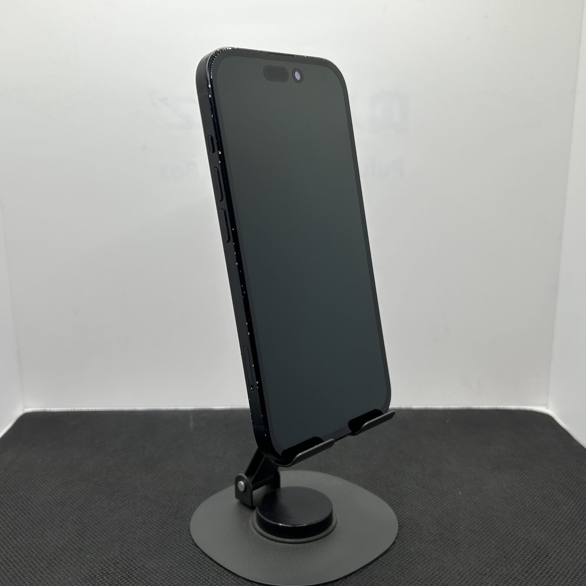 Apple iPhone 15 128GB Black - (Grade B) - Image 2