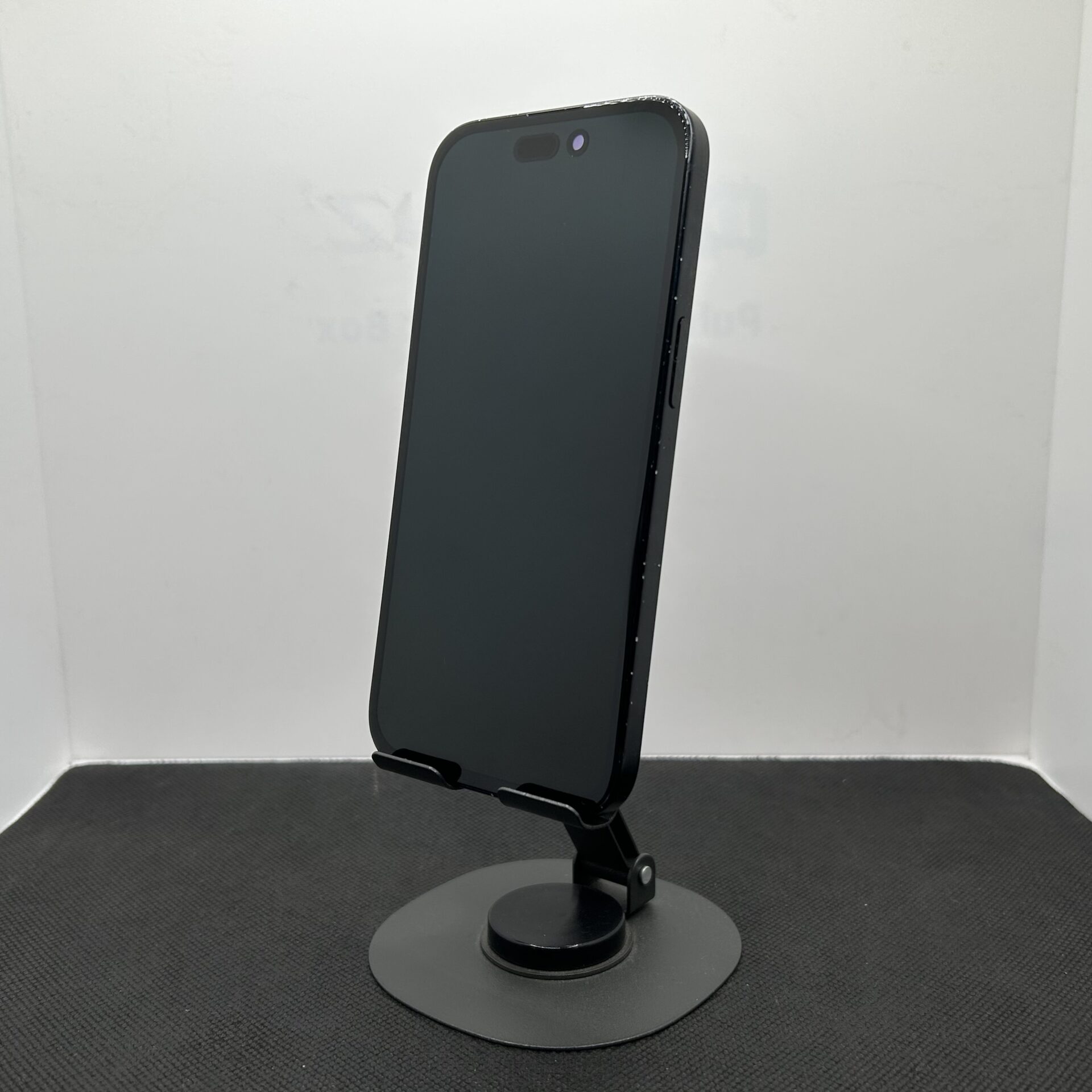 Apple iPhone 15 128GB Black - (Grade B) - Image 3