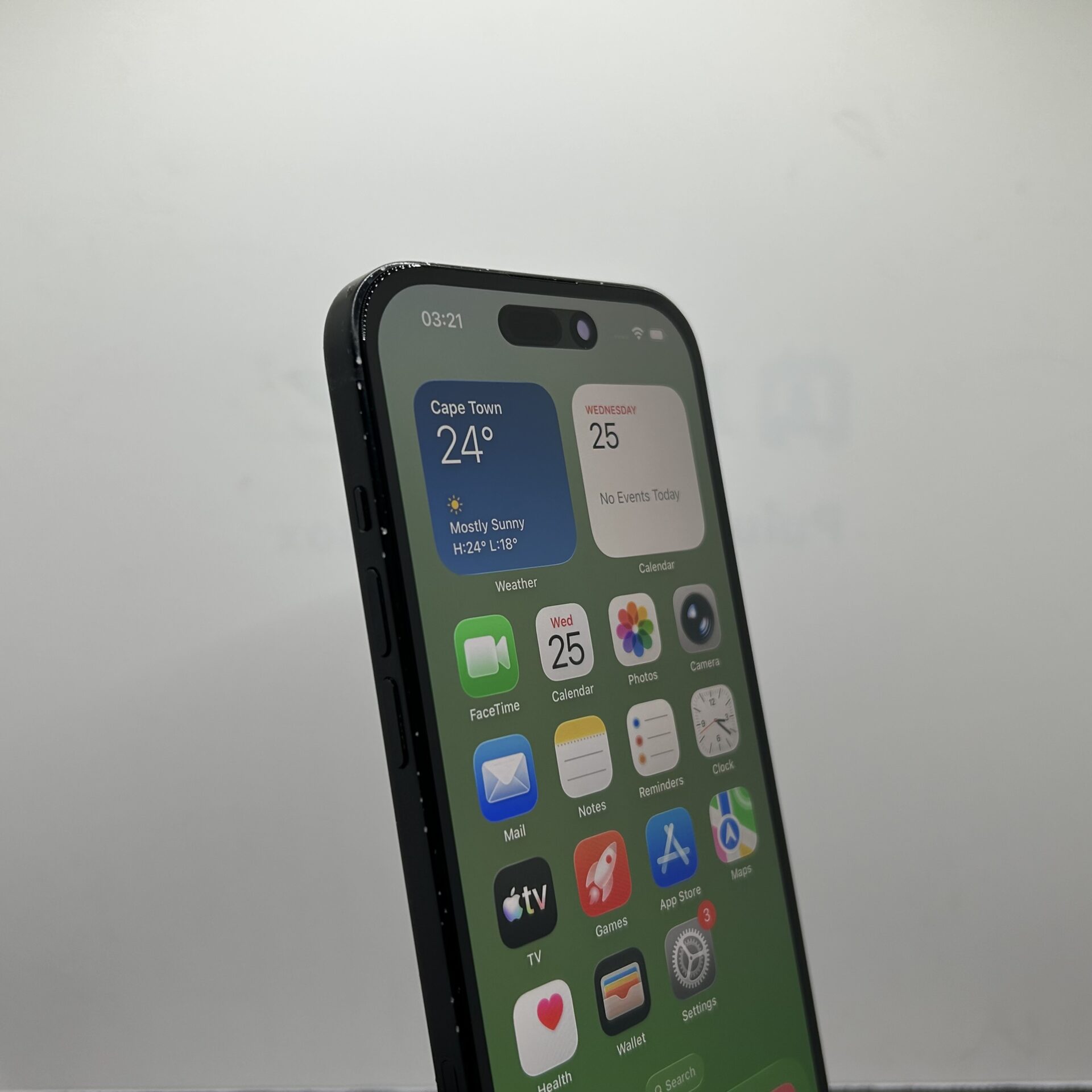 Apple iPhone 15 128GB Black - (Grade B) - Image 7