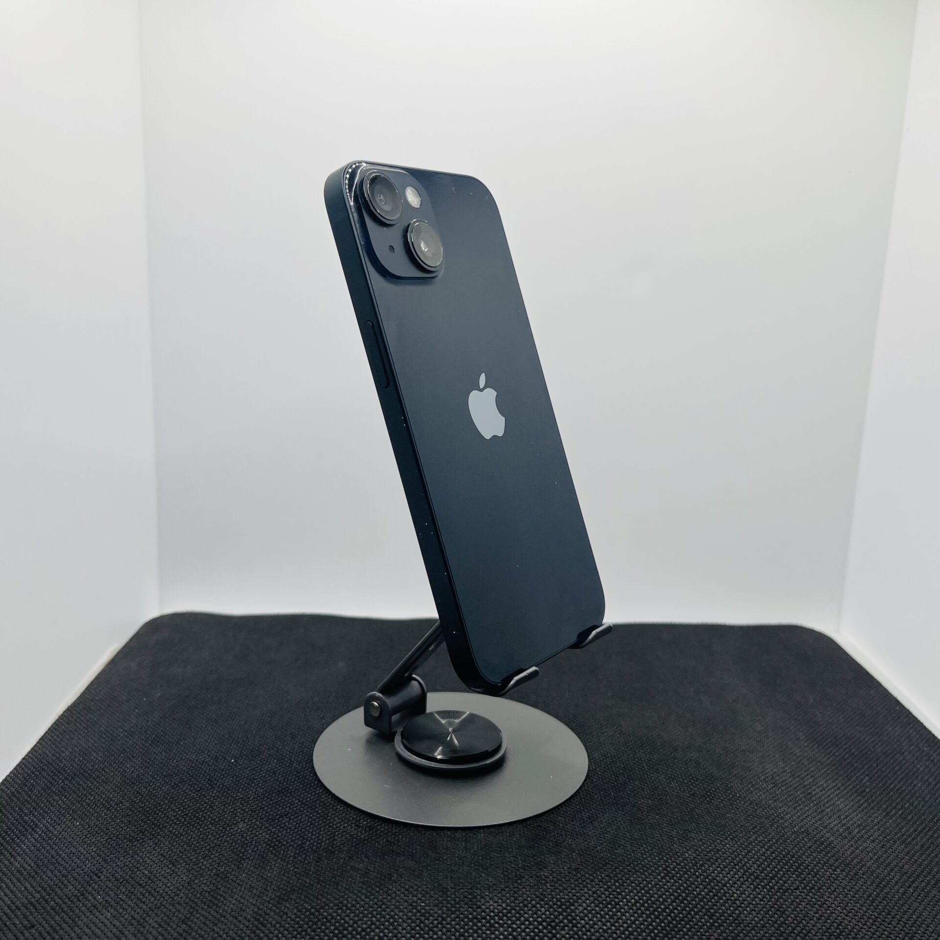 Apple iPhone 14 128GB Midnight – (Grade B) - Image 10