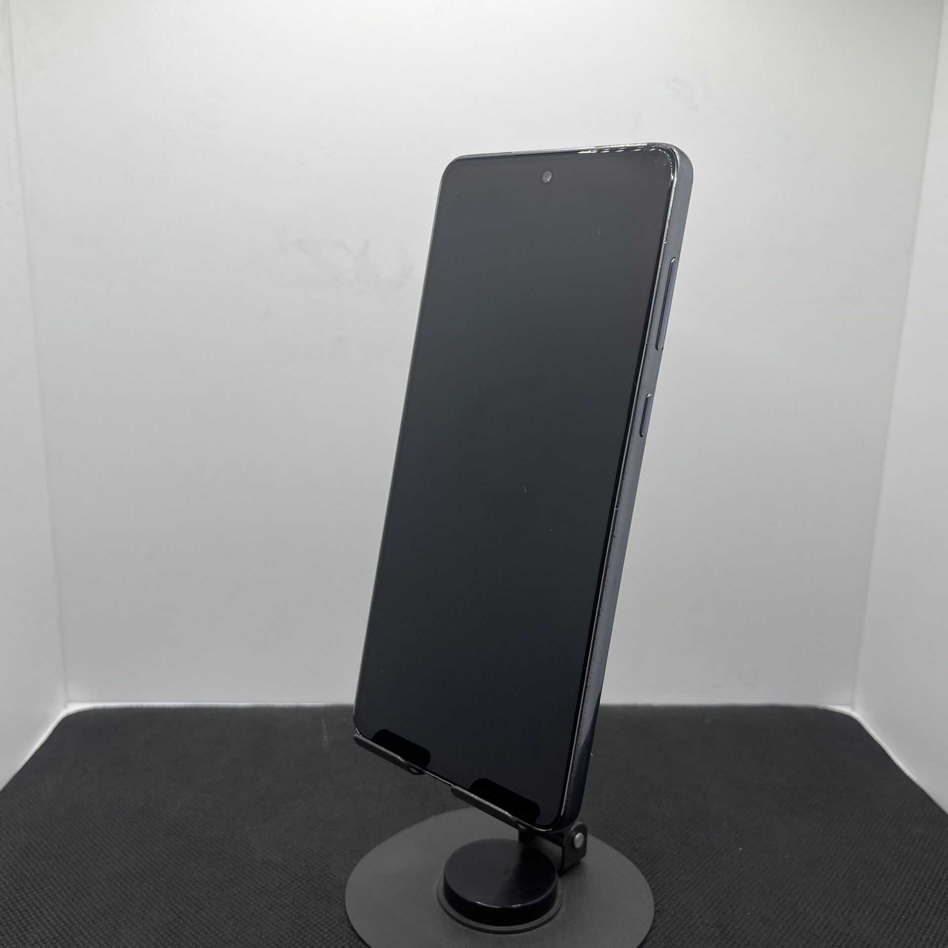 Samsung Galaxy A73 128GB Awesome Gray - (Grade B) - Image 3