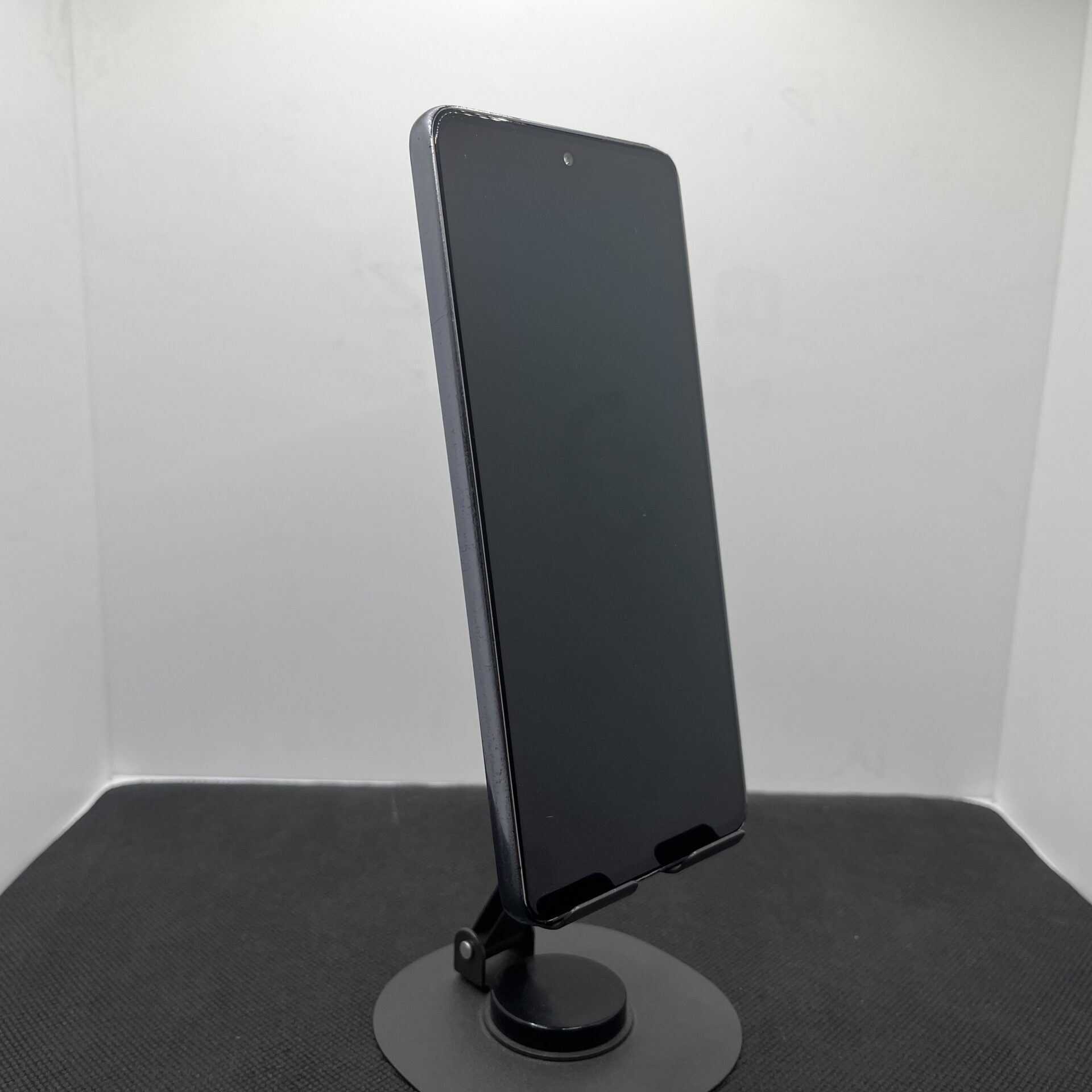 Samsung Galaxy A73 128GB Awesome Gray - (Grade B) - Image 2