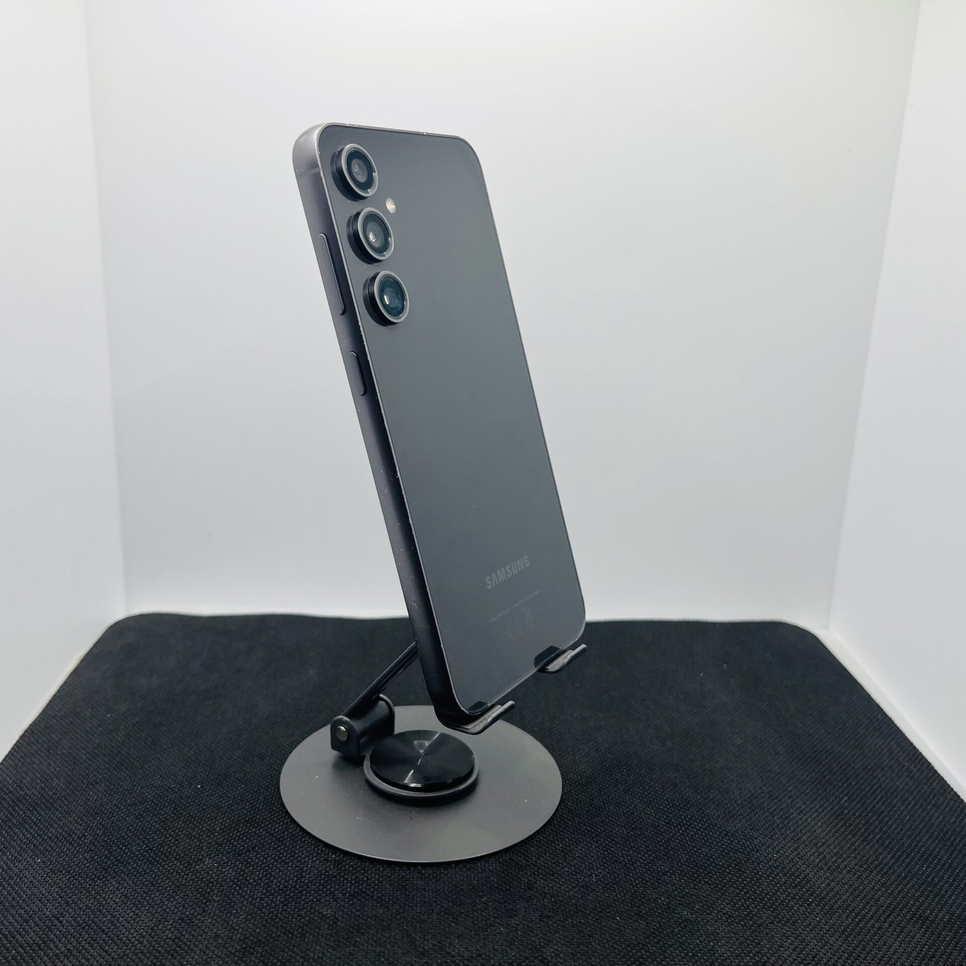 Samsung Galaxy S23 FE 256GB Graphite – (Grade B) - Image 5