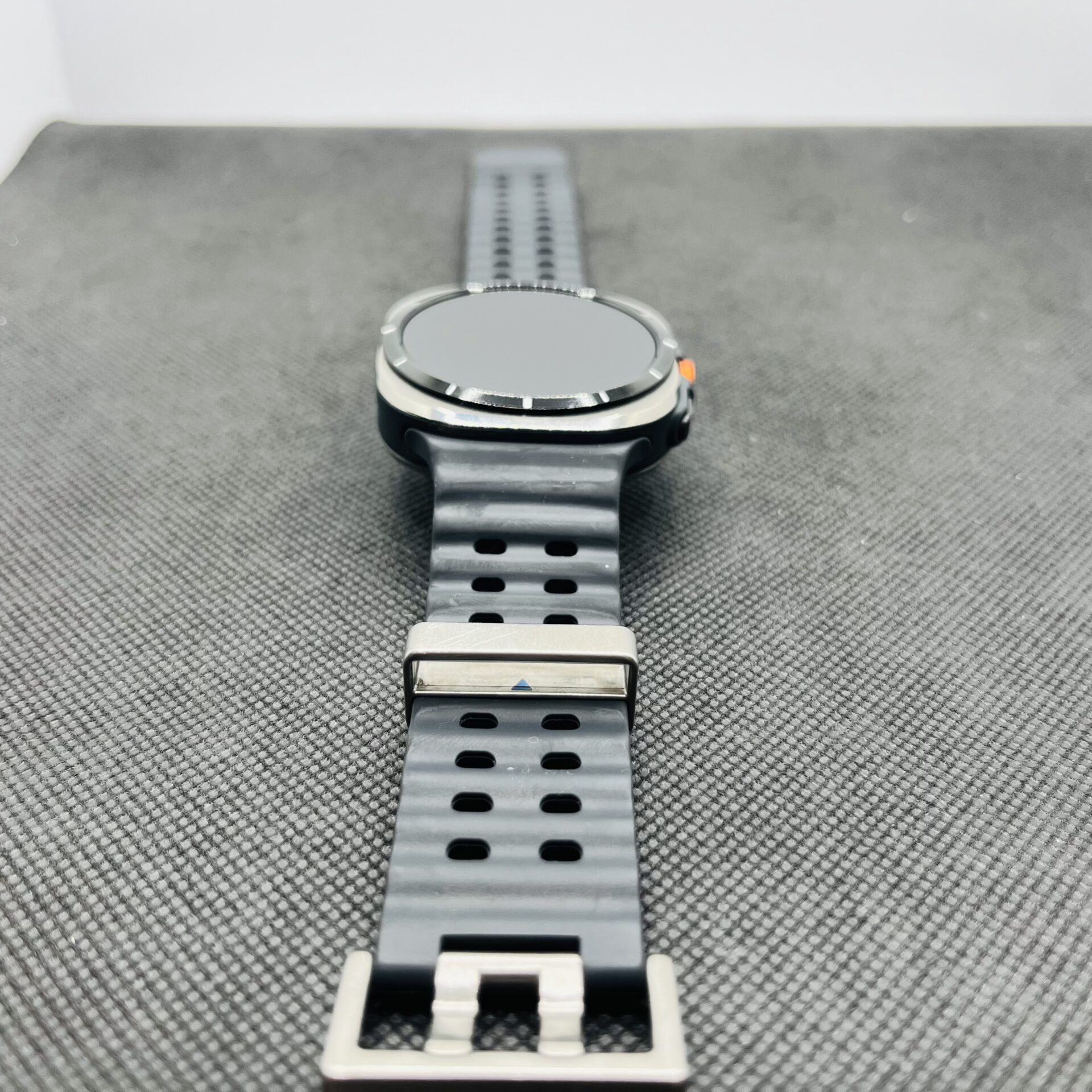 Samsung Galaxy Watch Ultra Grey (Grade B)- 2025 Model - Image 6