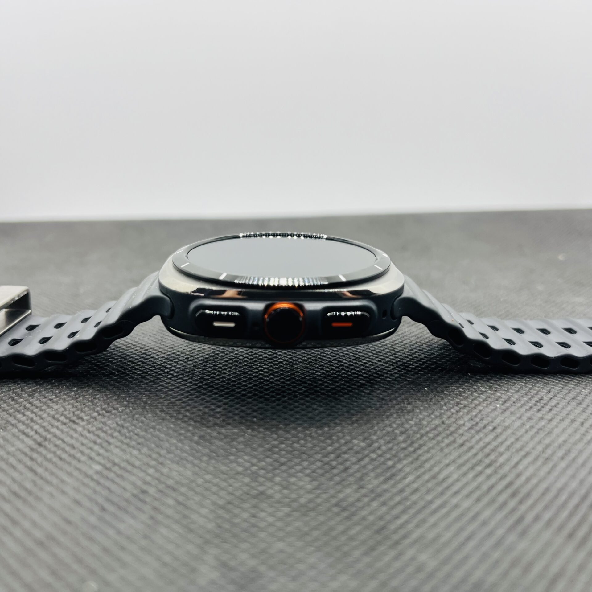 Samsung Galaxy Watch Ultra Grey (Grade B)- 2025 Model - Image 7