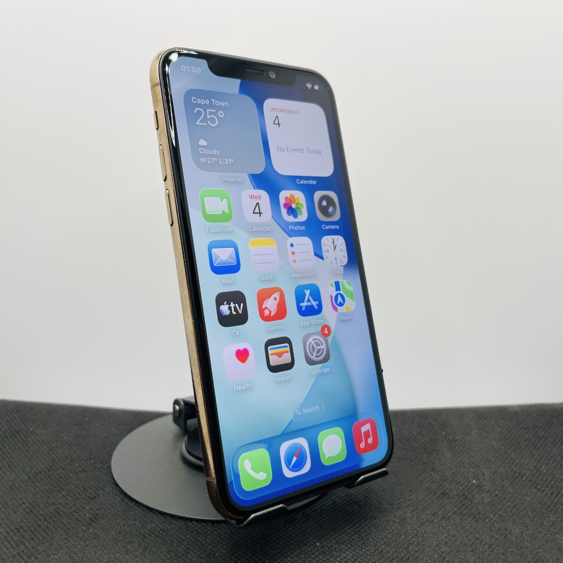 Apple iPhone 11 Pro 256GB Gold (Grade B) - Image 2