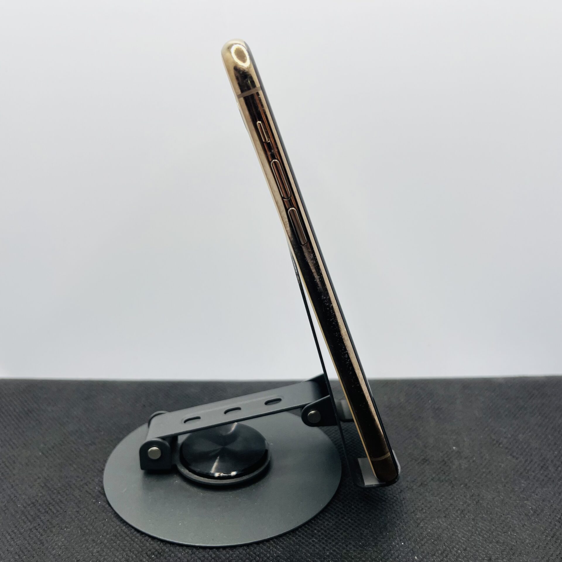 Apple iPhone 11 Pro 256GB Gold (Grade B) - Image 8