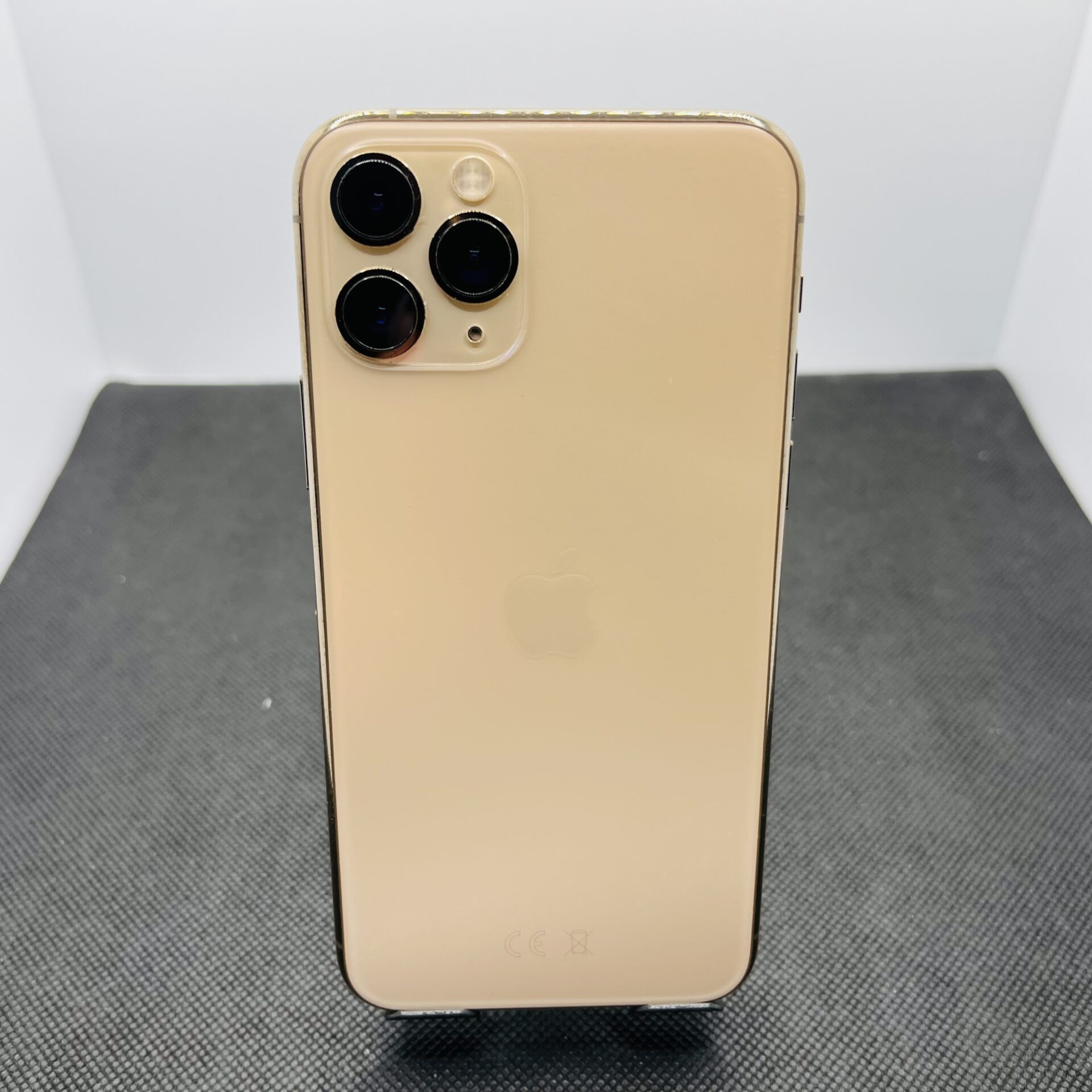 Apple iPhone 11 Pro 256GB Gold (Grade B) - Image 10