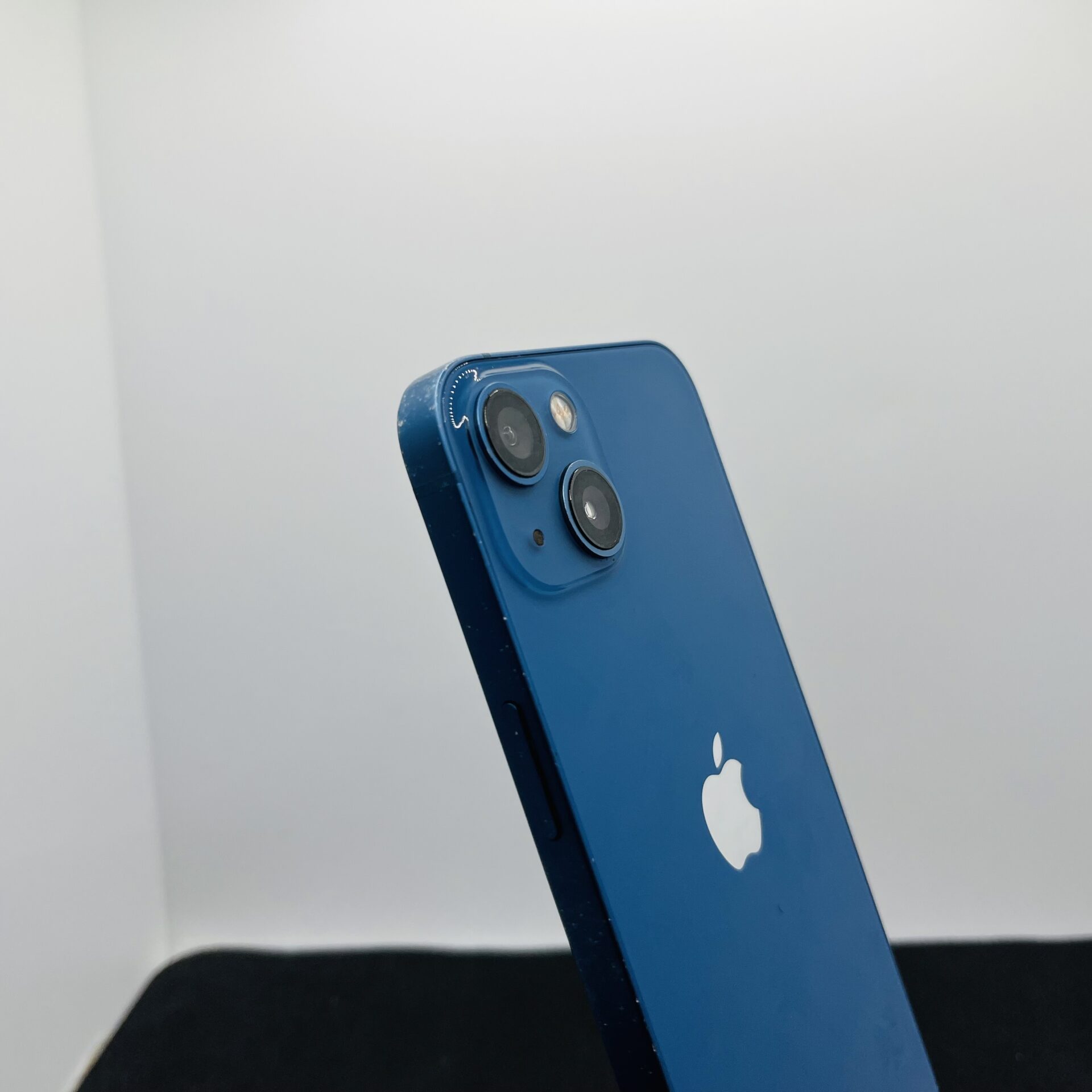 Apple iPhone 13 256GB Blue - (Grade B) - Image 8