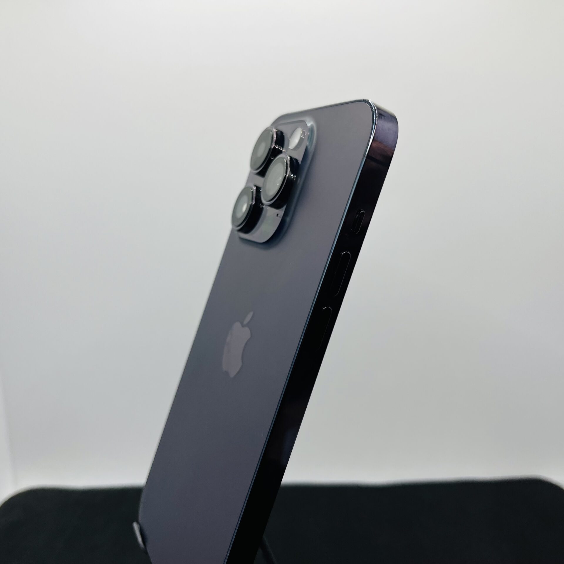 Apple iPhone 14 Pro 128GB Deep Purple (Grade B) – eSIM Only - Image 8