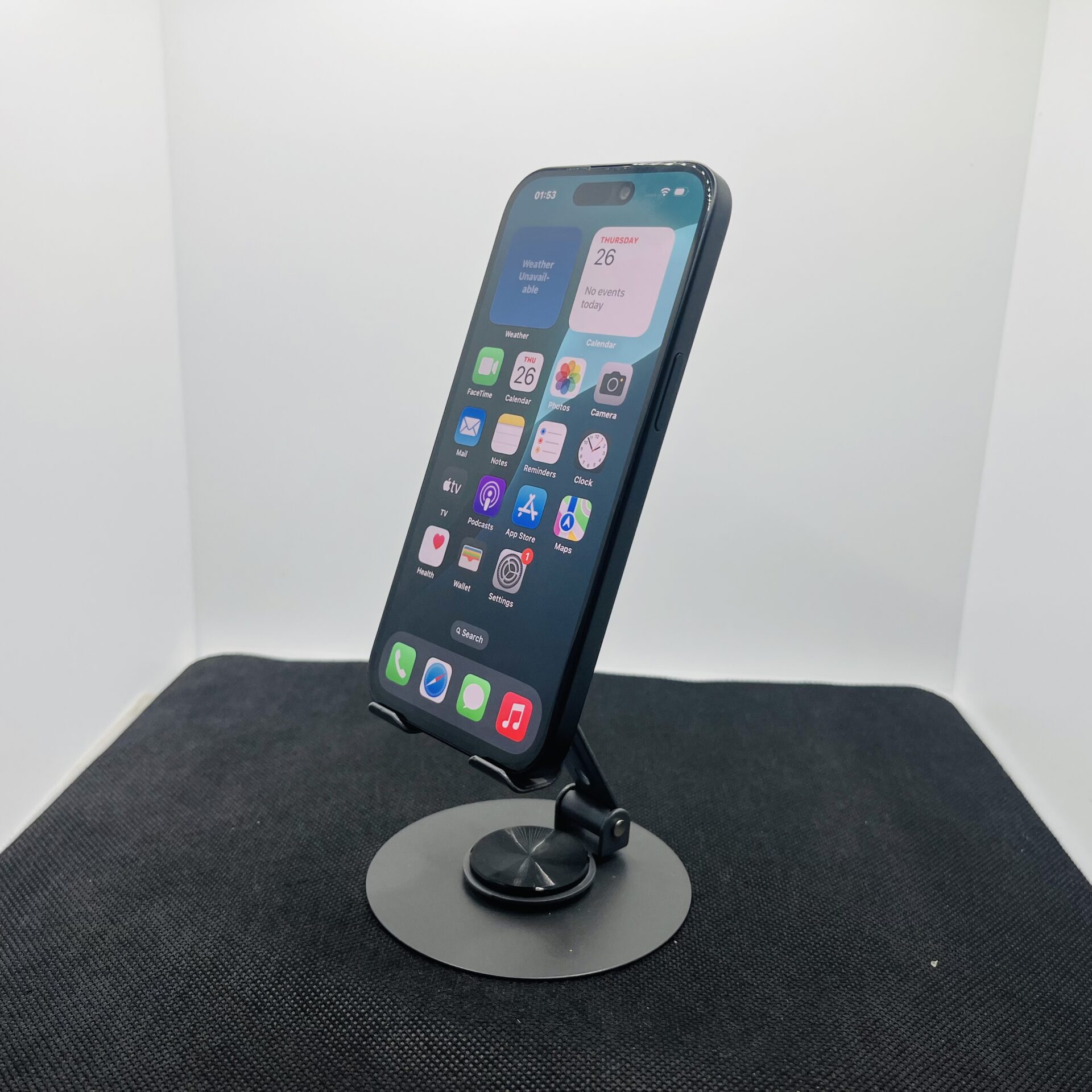 Apple iPhone 15 128GB Black – (Grade B) - Image 3