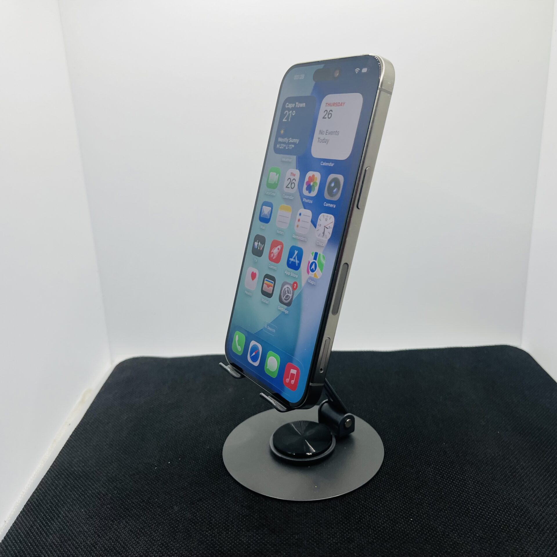 Apple iPhone 15 Pro Max 256GB Natural Titanium – (Grade B) - Image 4