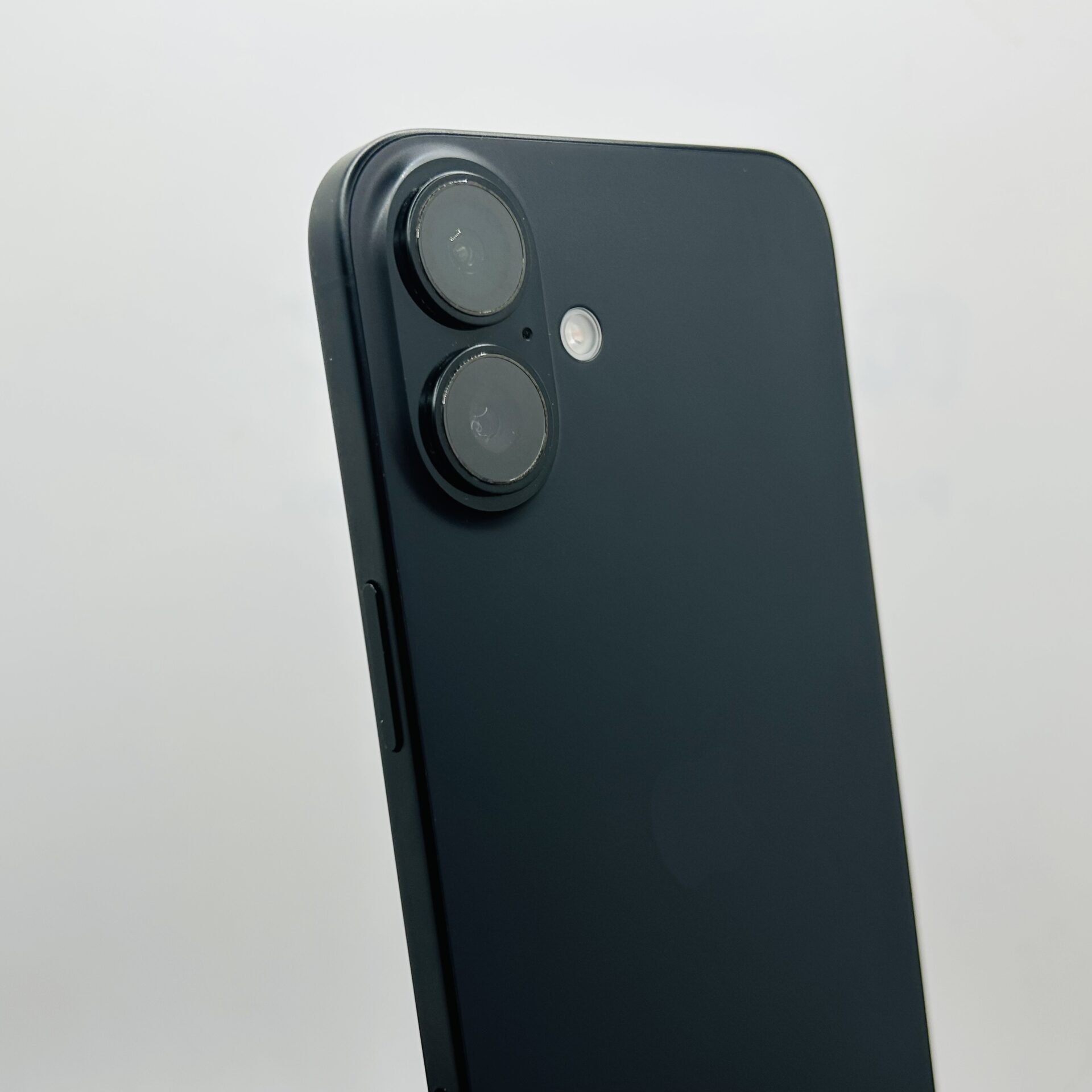 Apple iPhone 16 Plus 128GB Black - (Grade B) - Image 11