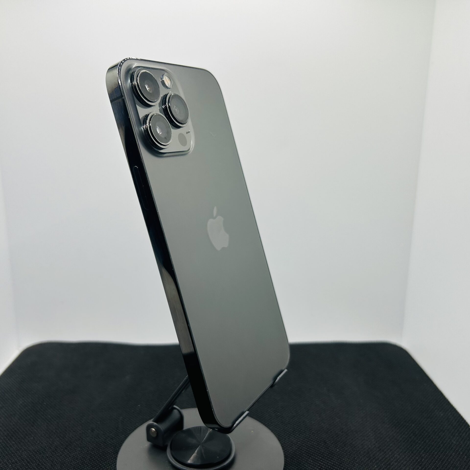 Apple iPhone 13 Pro Max 256GB Graphite – (Grade B) - Image 5