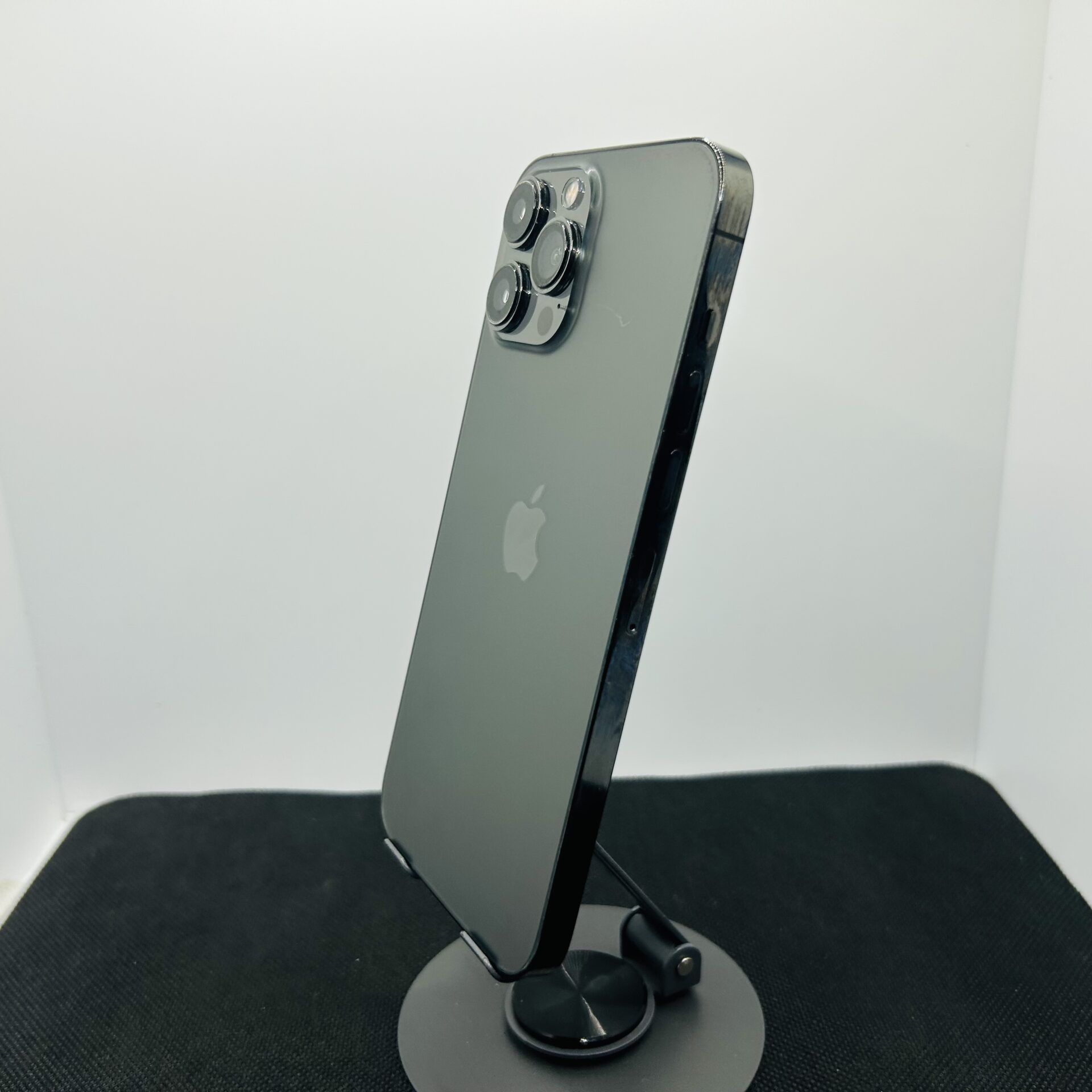 Apple iPhone 13 Pro Max 256GB Graphite – (Grade B) - Image 7