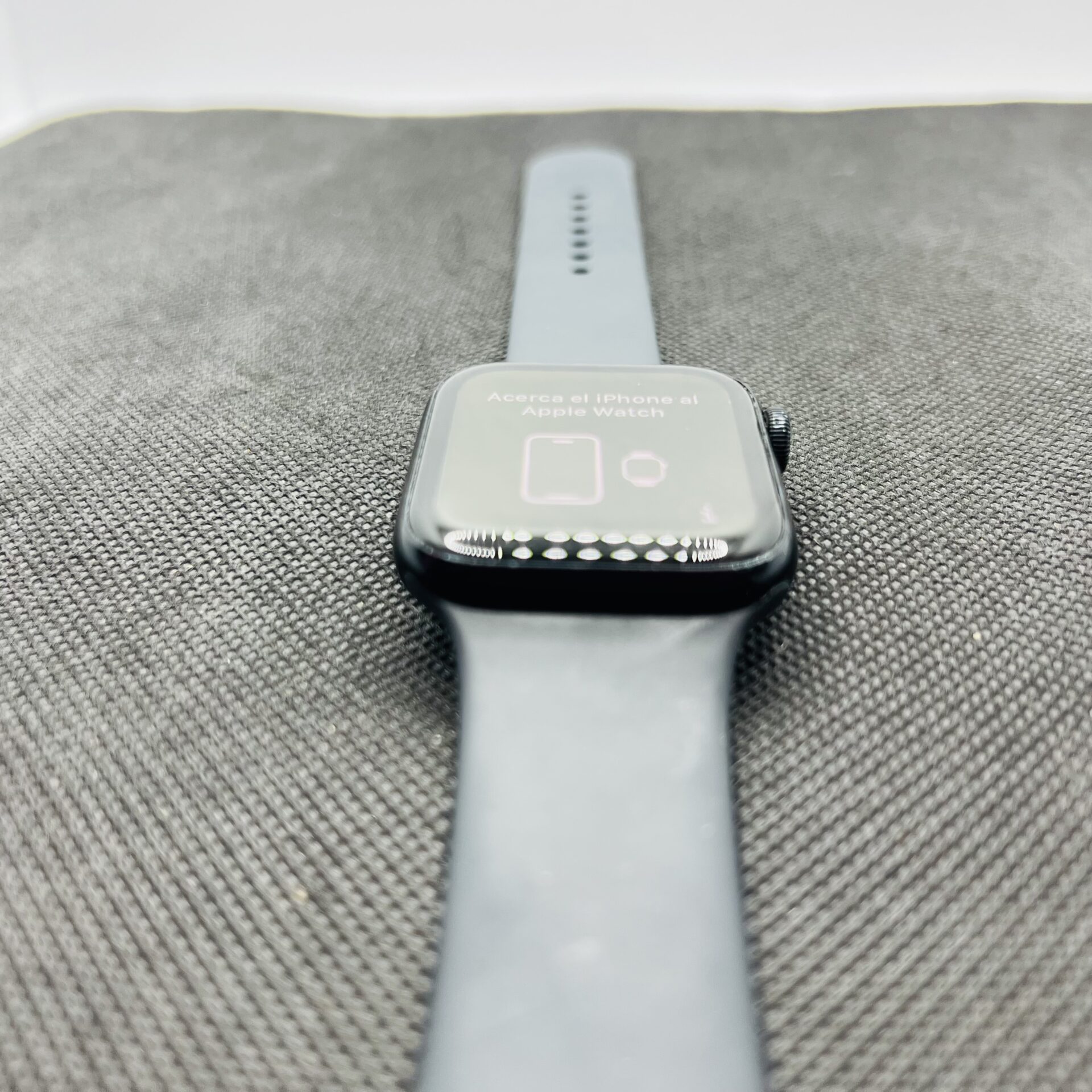 Apple Watch SE 2nd Gen 44mm GPS Only Midnight - (Grade B) - Image 3