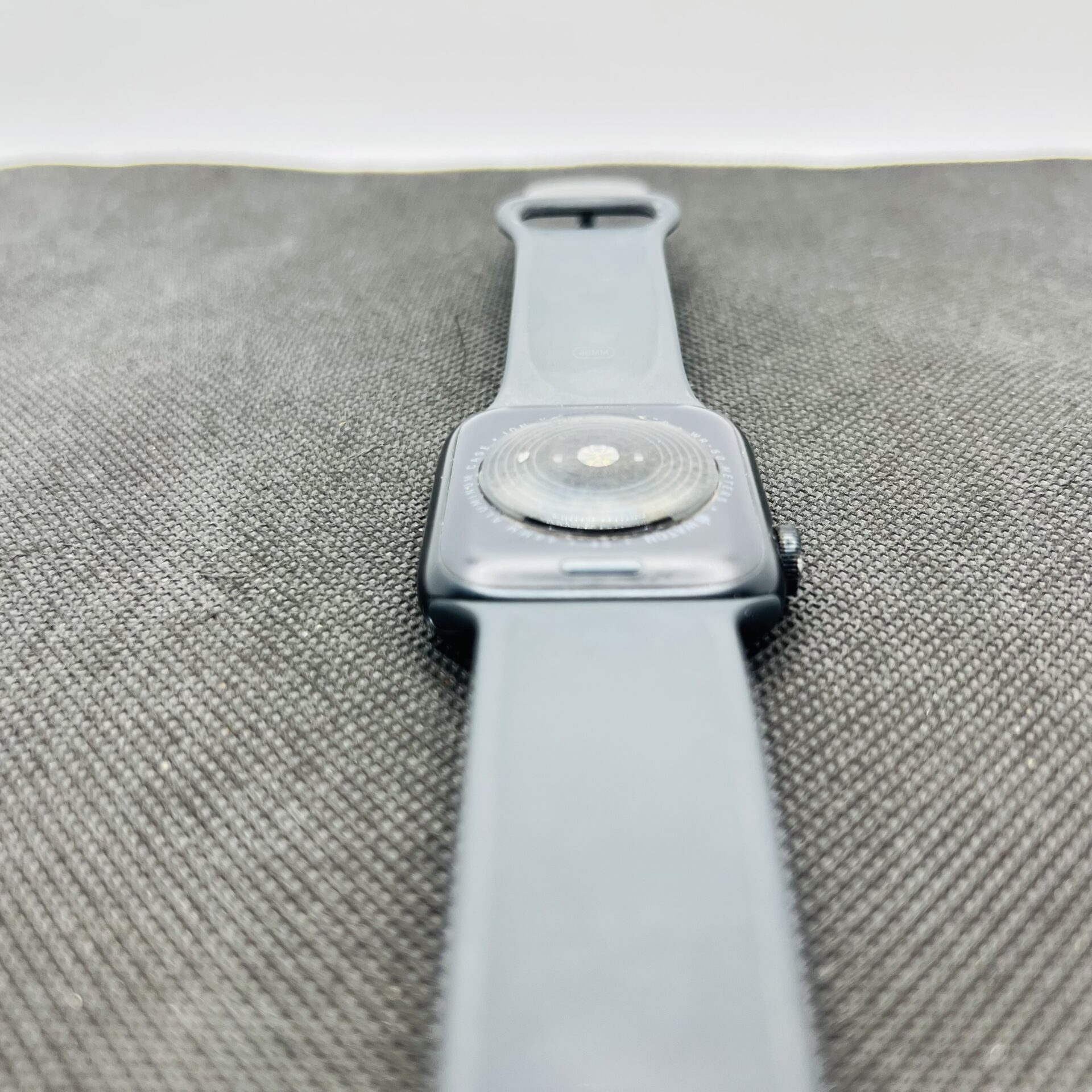 Apple Watch SE 2nd Gen 44mm GPS Only Midnight - (Grade B) - Image 9