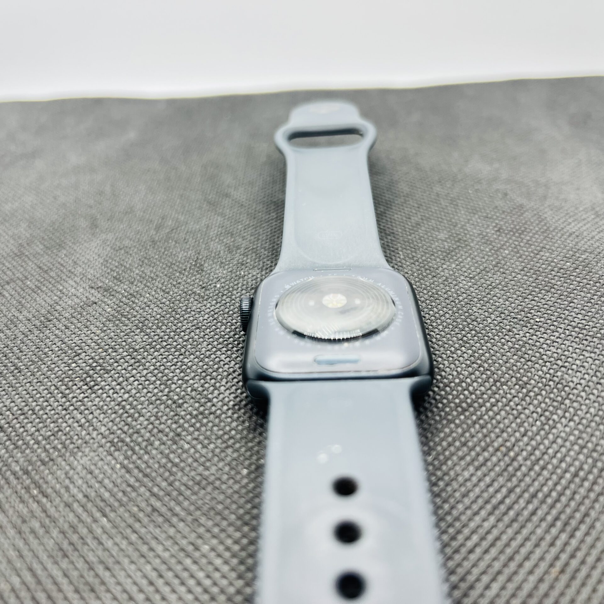 Apple Watch SE 2nd Gen 40mm GPS Only Midnight – (Grade B) - Image 8