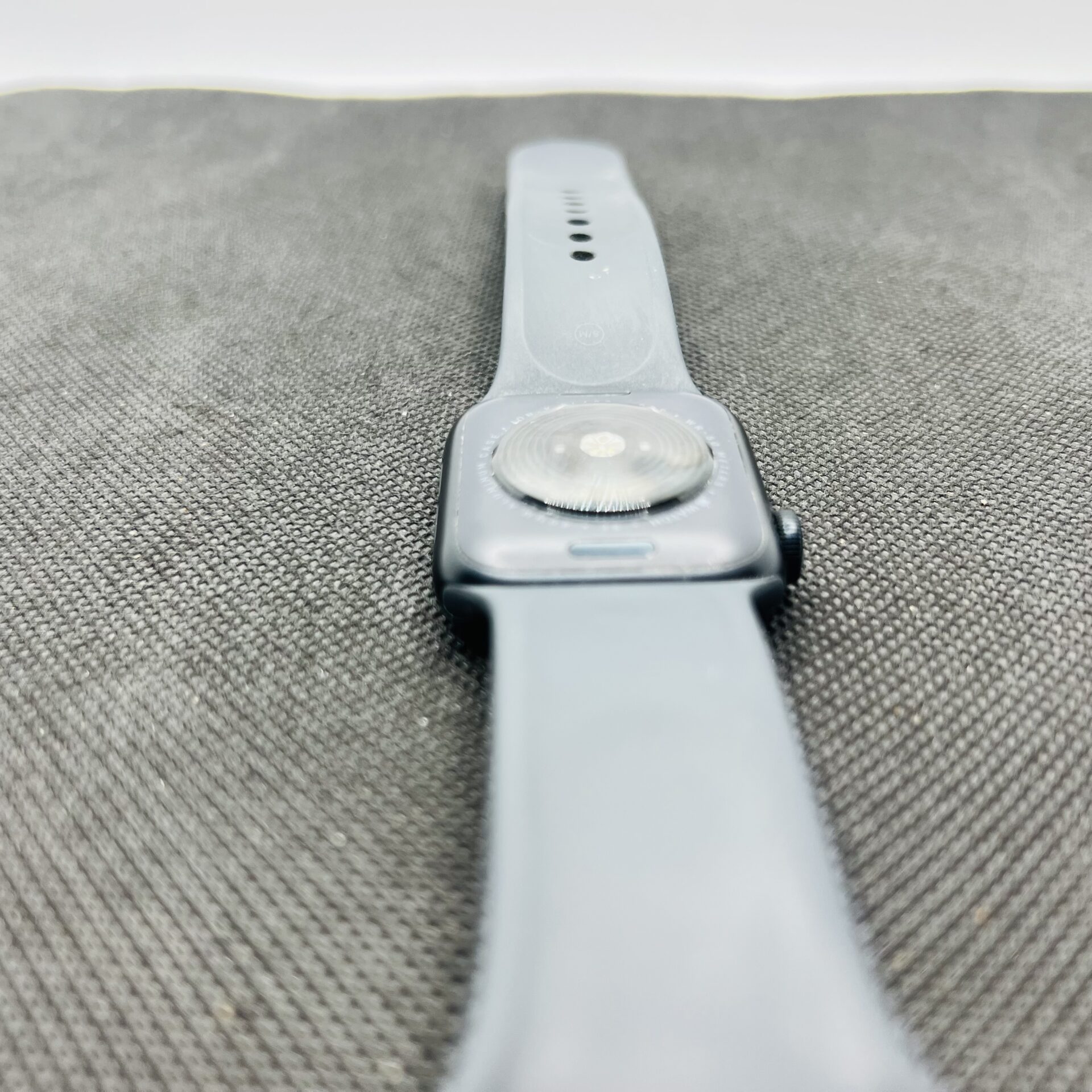 Apple Watch SE 2nd Gen 40mm GPS Only Midnight – (Grade B) - Image 10