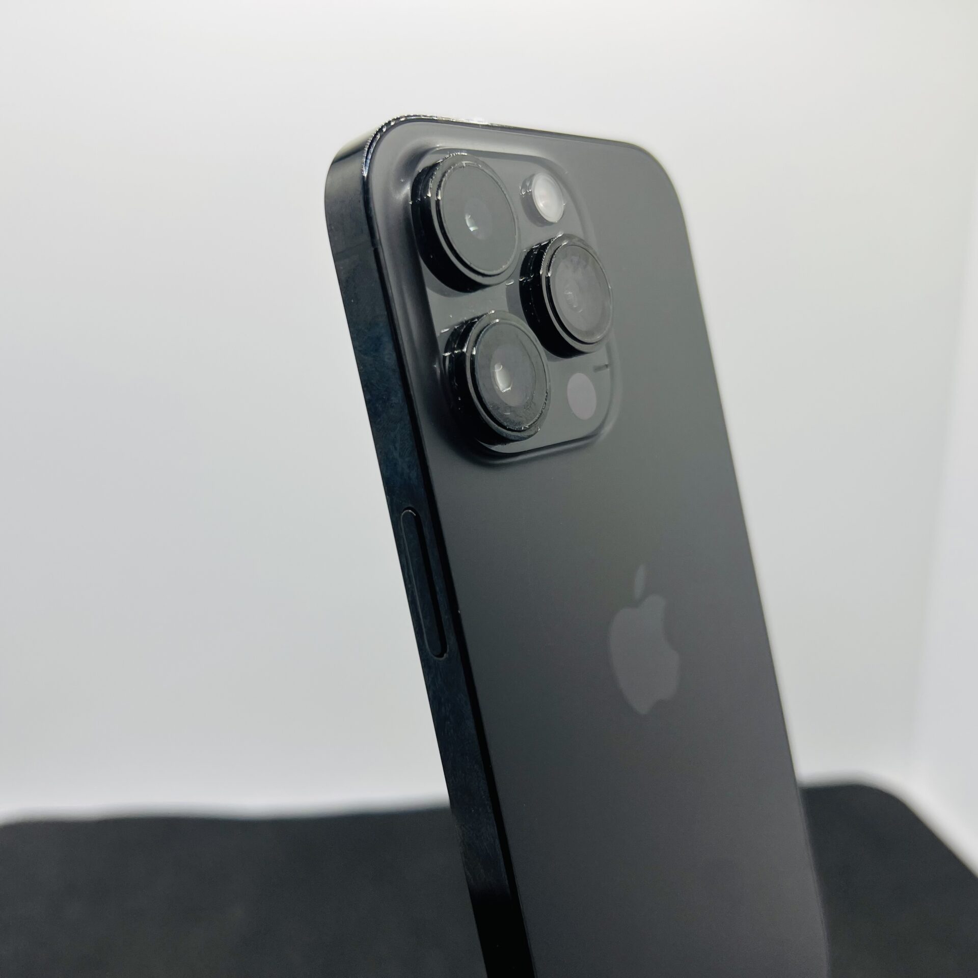 Apple iPhone 14 Pro 128GB Space Black - (Grade B) - Image 9