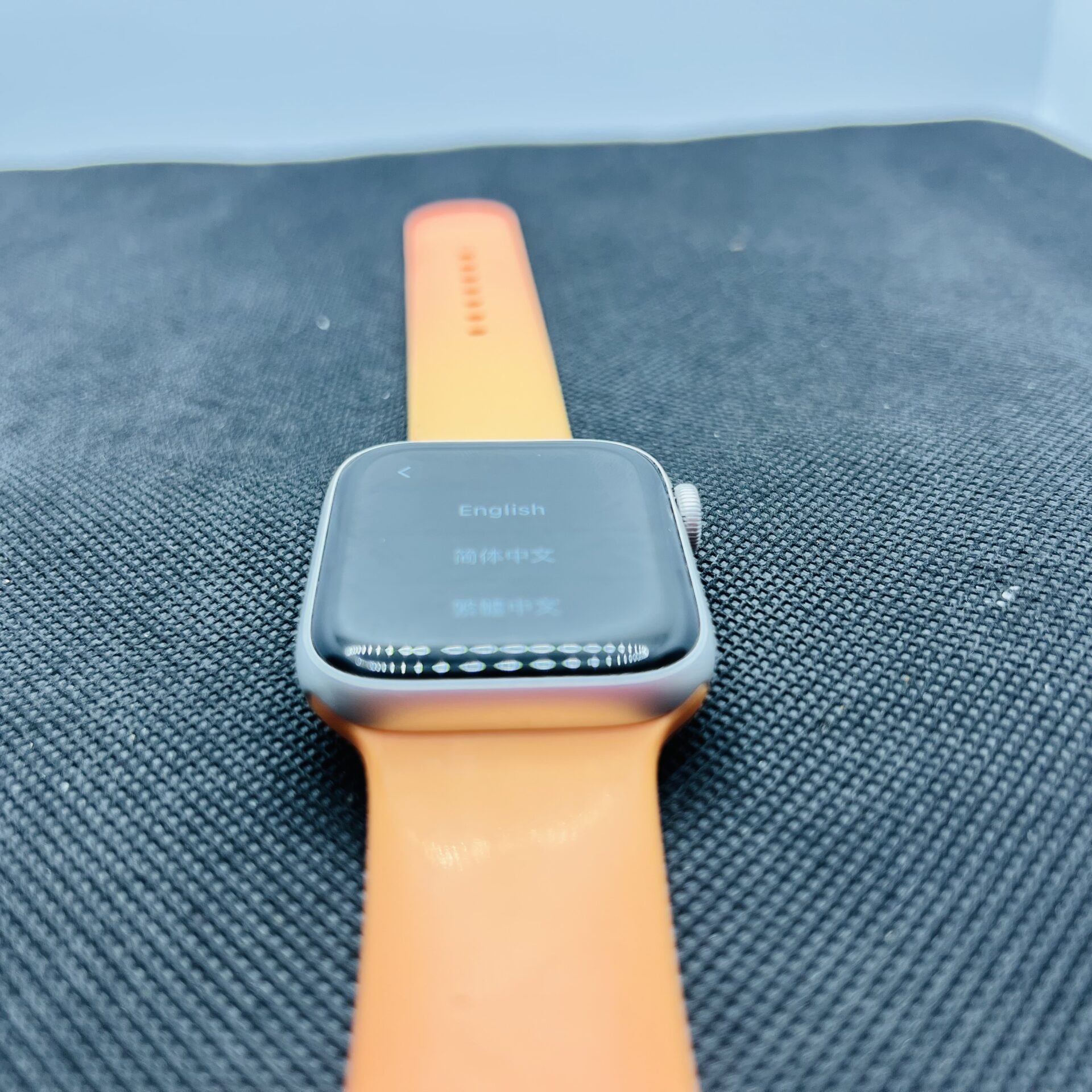 Apple Watch SE 1st Gen 44mm GPS Only Silver (Grade B) - With Orange Straps - Image 2