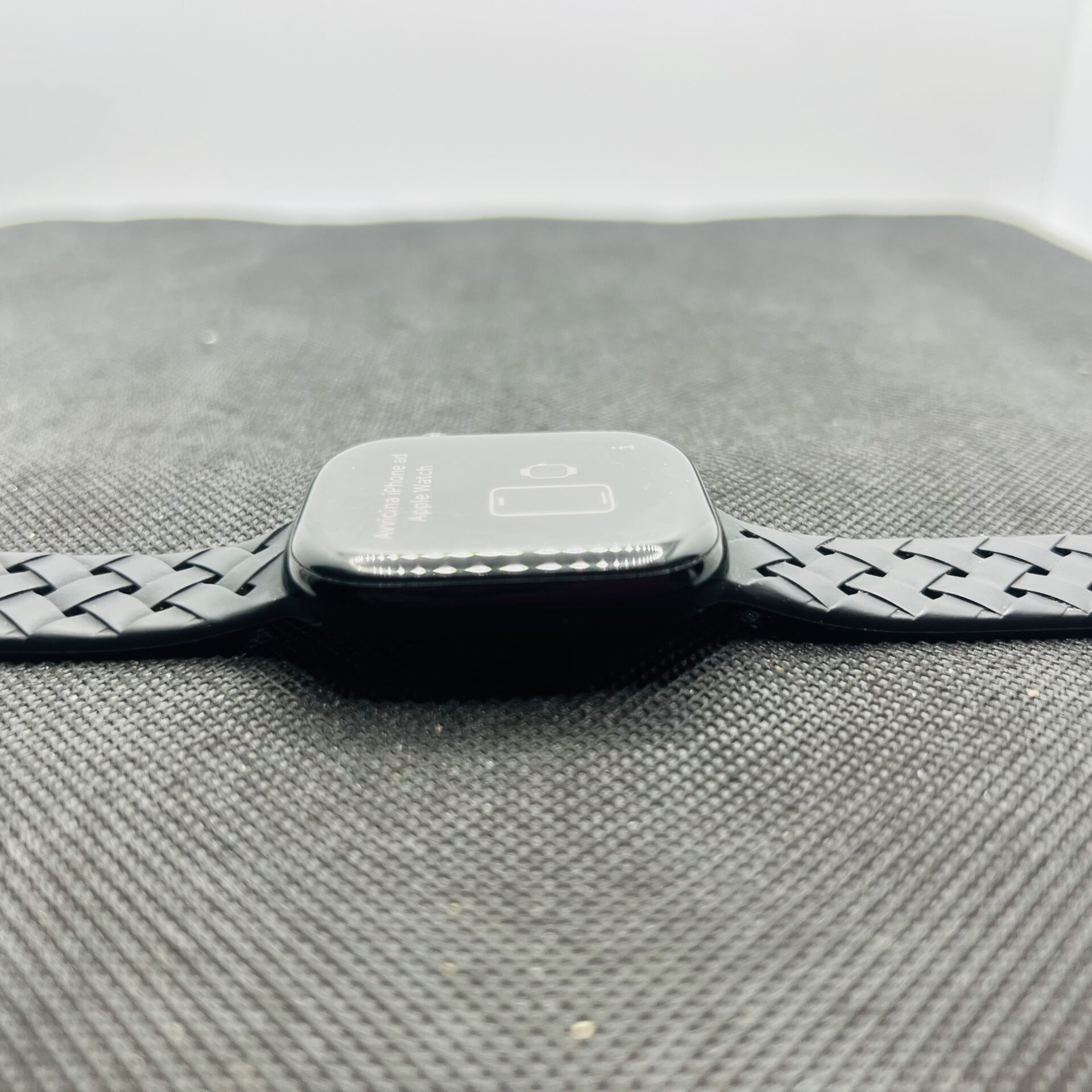 Apple Watch Series 10 46mm GPS Only Jet Black – (Grade B) - Image 2