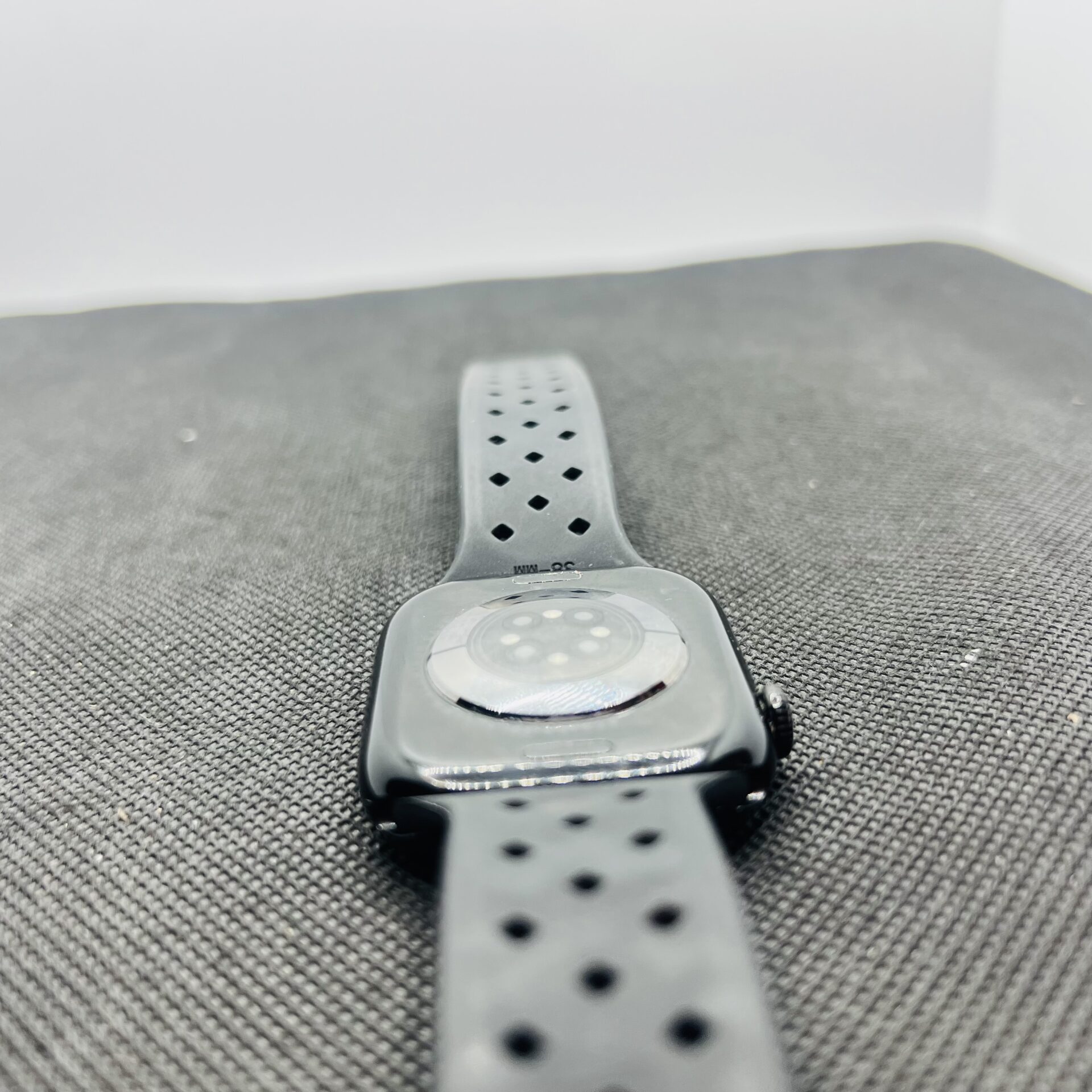 Apple Watch Series 10 46mm GPS Only Jet Black – (Grade B) - Image 5