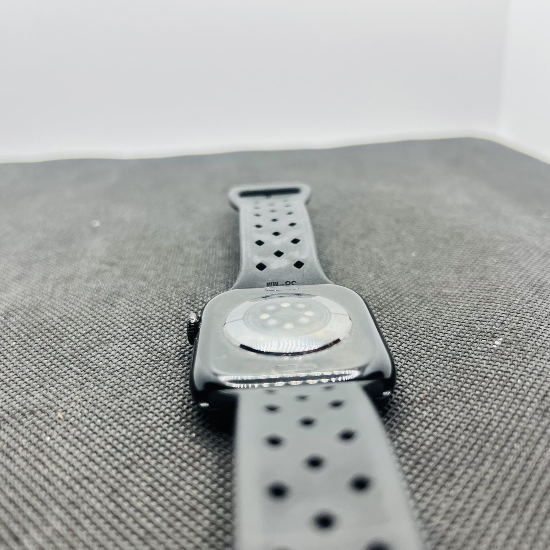 Apple Watch Series 10 46mm GPS Only Jet Black – (Grade B) - Image 7