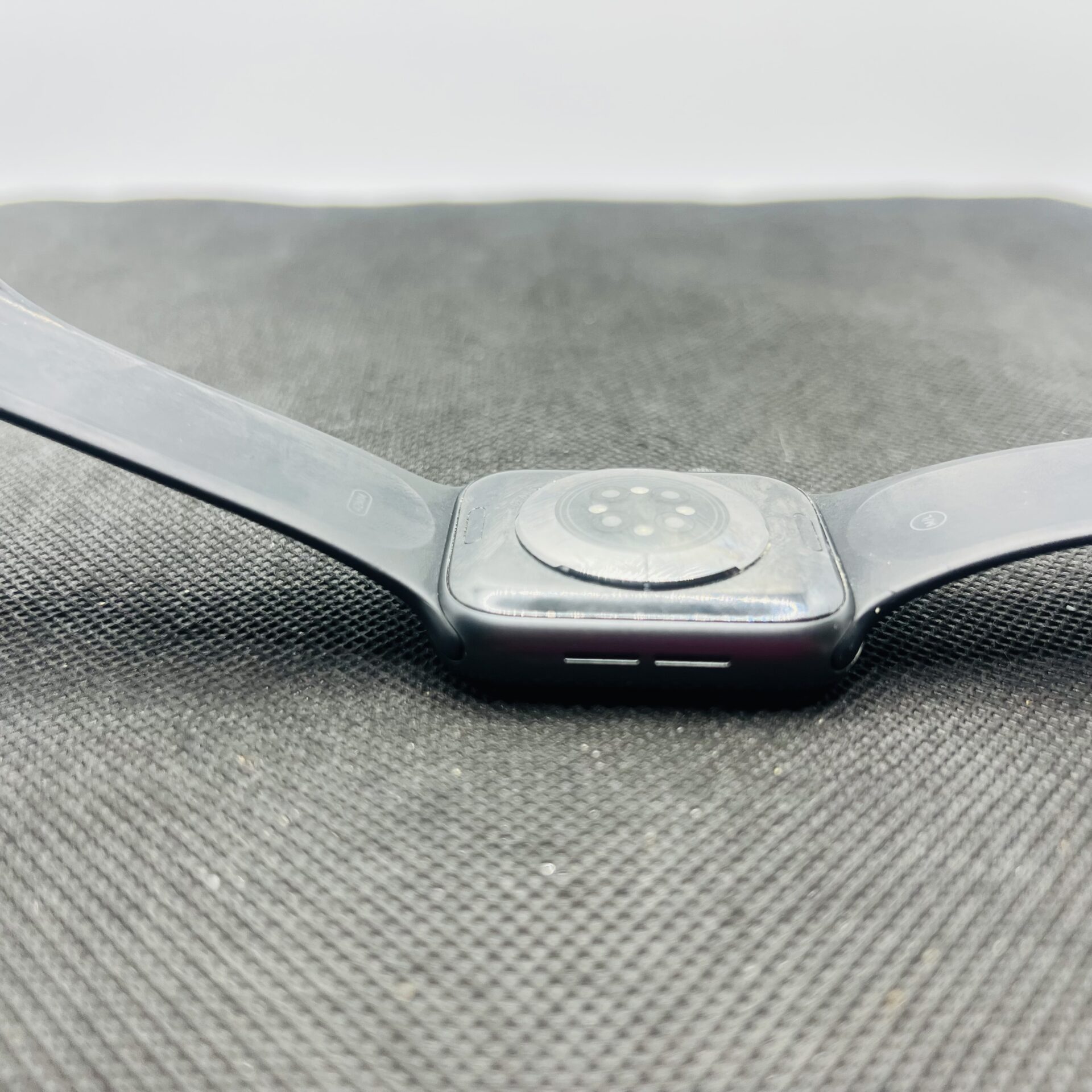 Apple Watch Series 6 Nike 44mm GPS Only Space Gray - (Grade B) - Image 5