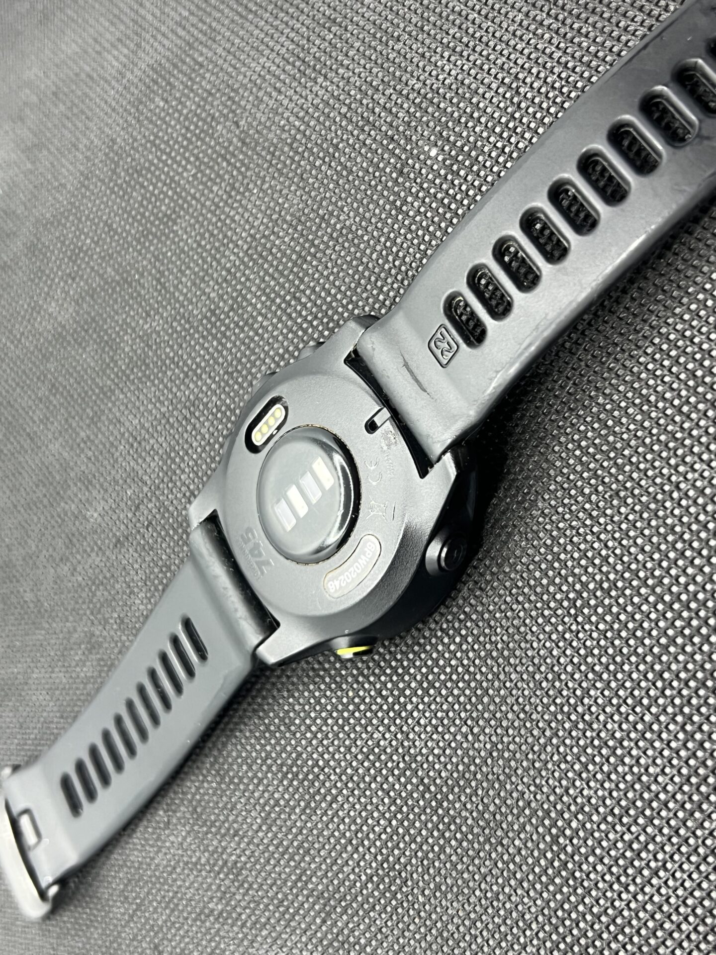 Garmin Forerunner 745 Black (Grade B) - Minor Discolouration - Image 8