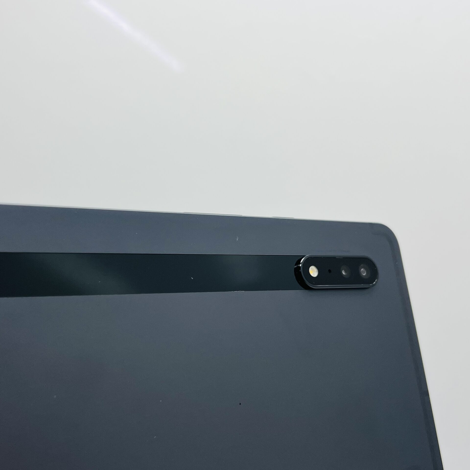 Samsung Galaxy Tab S8 Ultra 256GB (WiFi/Cellular) Graphite (Grade A) + Keyboard Cover Bundle Value: R799 - Image 9