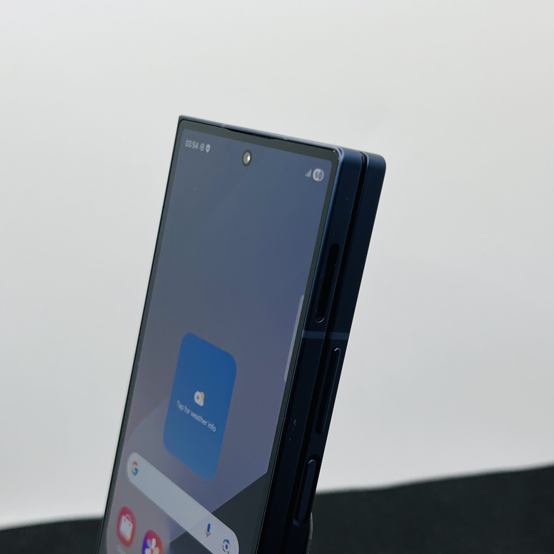 Samsung Galaxy Z Fold 6 256GB Navy (Grade B) - No SIM Tray - Image 10