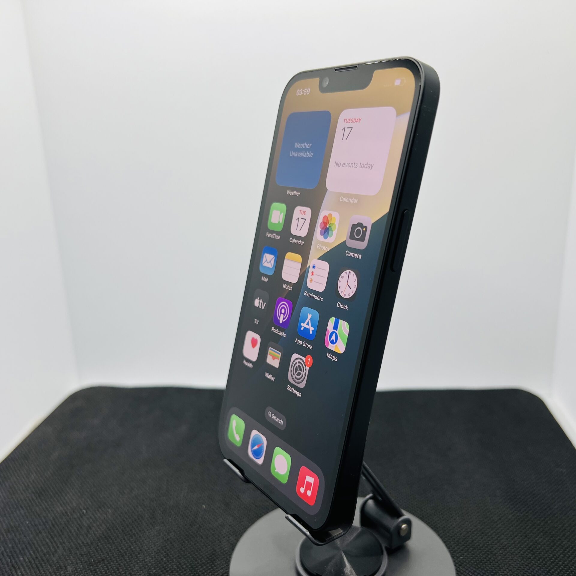 Apple iPhone 16e 128GB Black – (Grade A) - Image 3