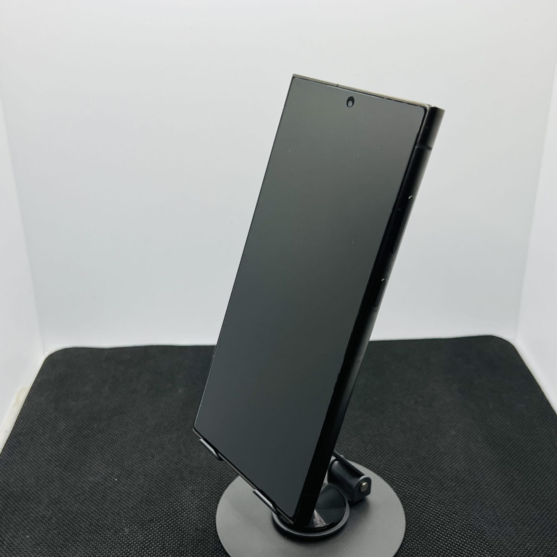 Samsung Galaxy S24 Ultra 256GB Titanium Black – (Grade B) - Image 6