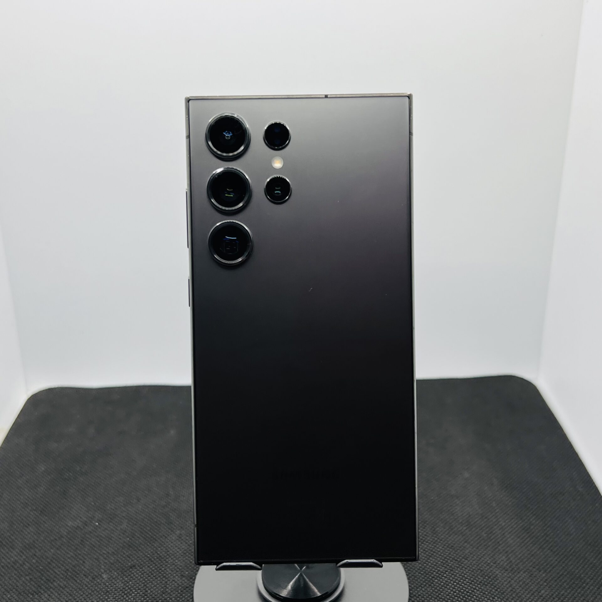 Samsung Galaxy S24 Ultra 256GB Titanium Black – (Grade B) - Image 8