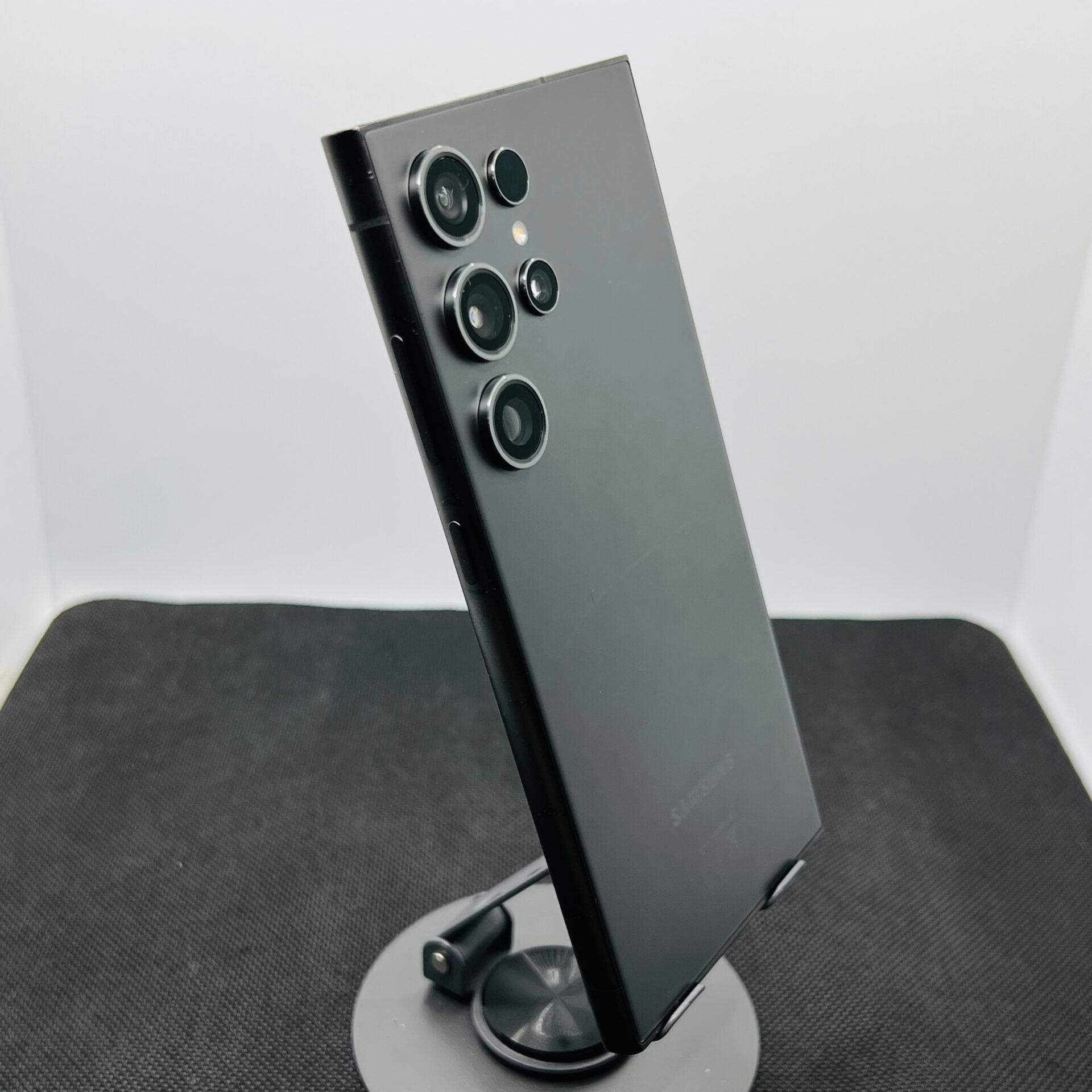 Samsung Galaxy S24 Ultra 256GB Titanium Black – (Grade B) - Image 9