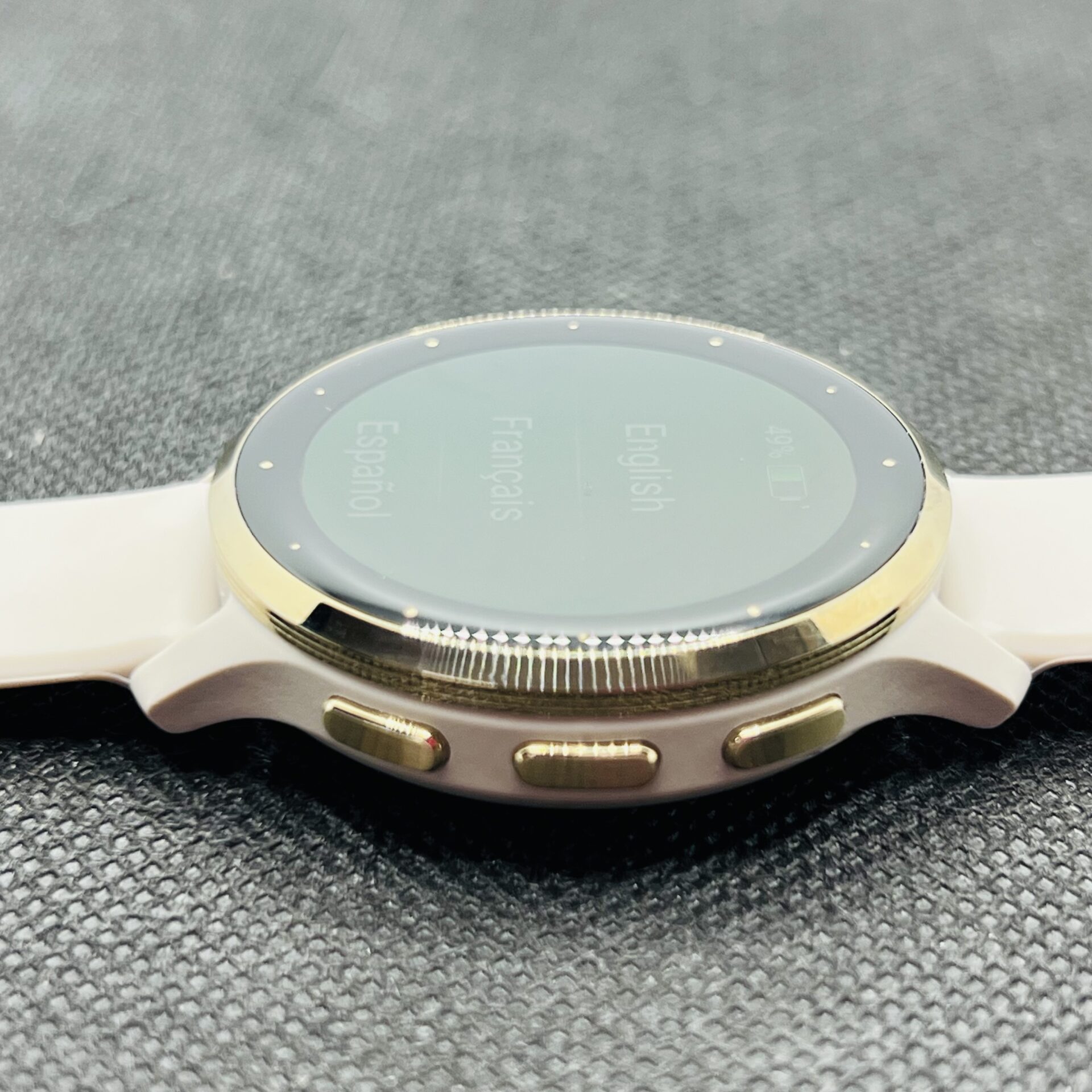 Garmin Venu 3S Gold - (Grade B) - Image 3