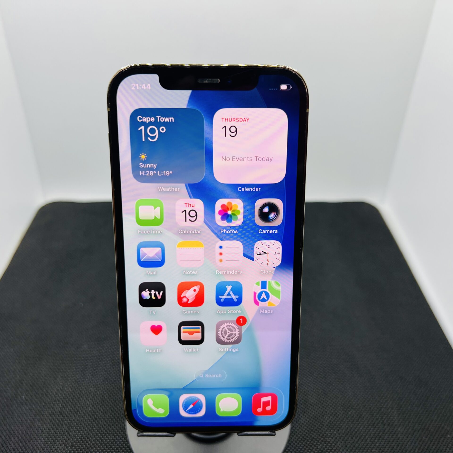 Apple iPhone 12 Pro 256GB Gold – (Grade B) - Image 2