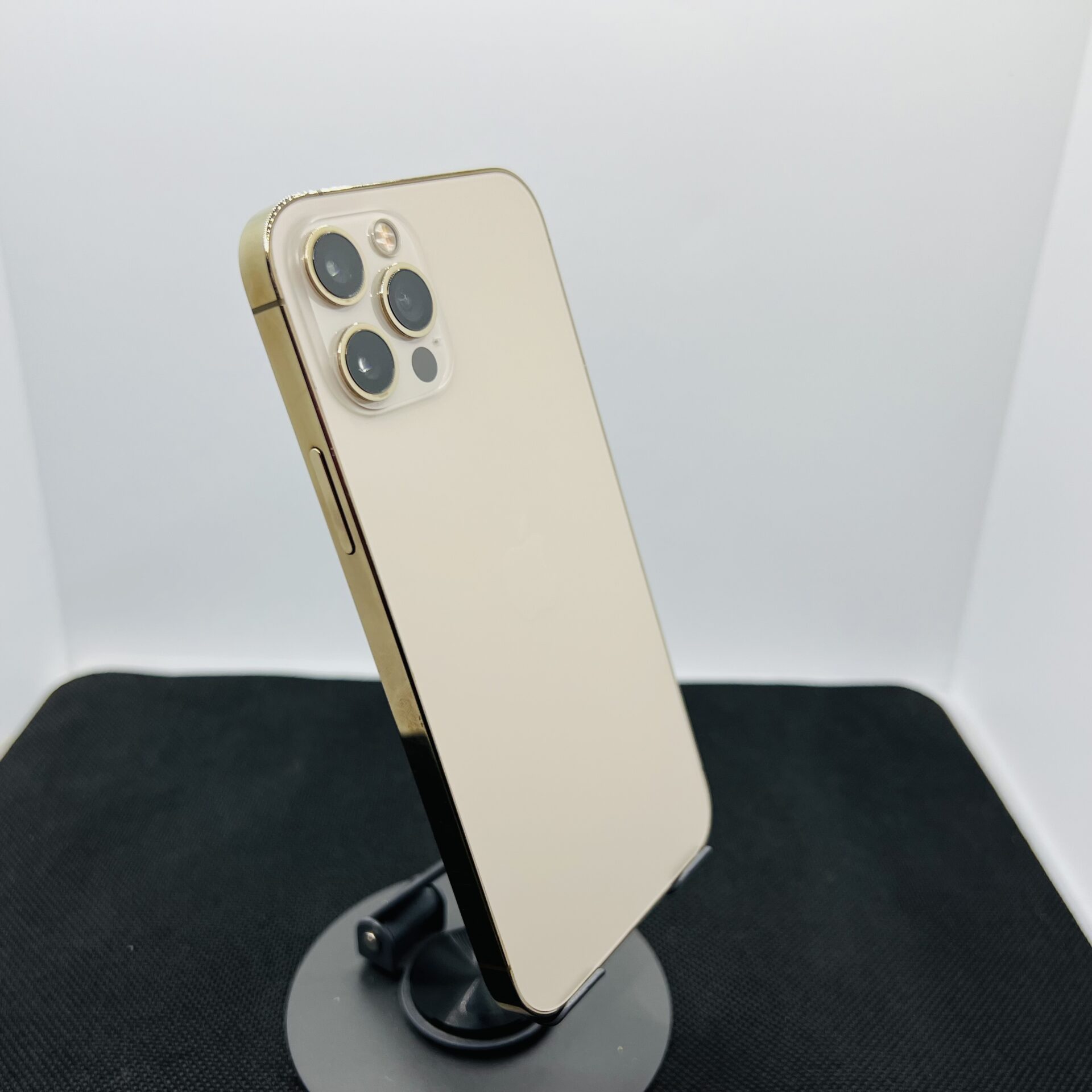 Apple iPhone 12 Pro 256GB Gold – (Grade B) - Image 9