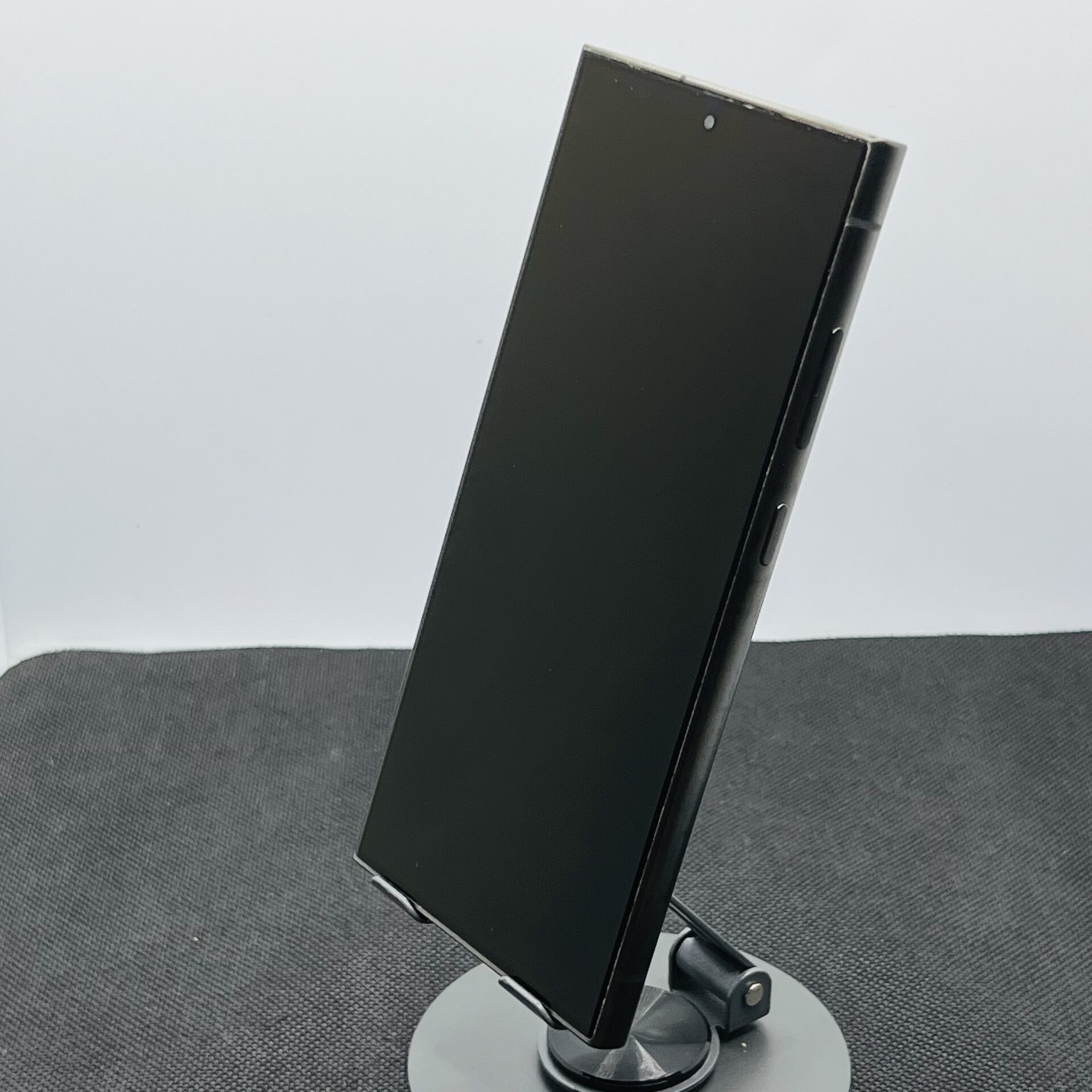 Samsung Galaxy S24 Ultra 256GB Titanium Black – (Grade B) - Image 6