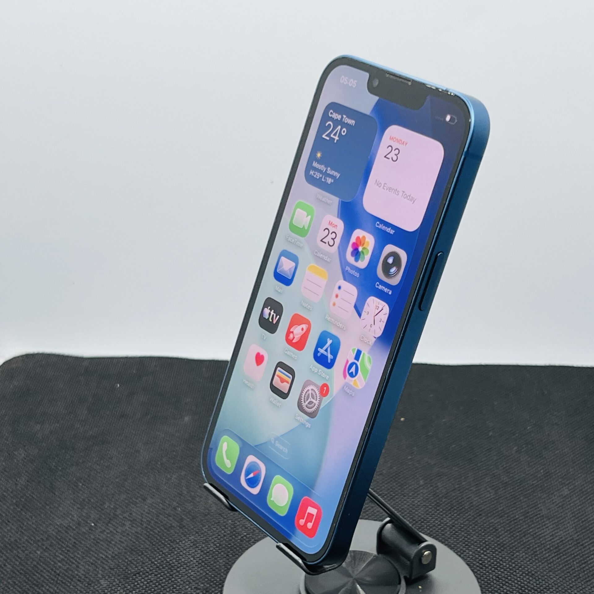 Apple iPhone 13 256GB Blue – (Grade B) - Image 5